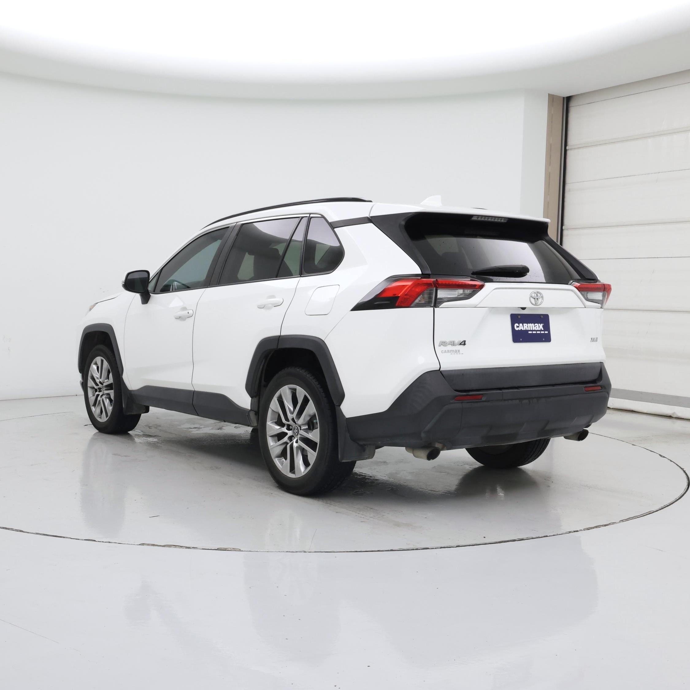 Thumbnail: 2019 Toyota RAV4 - 2