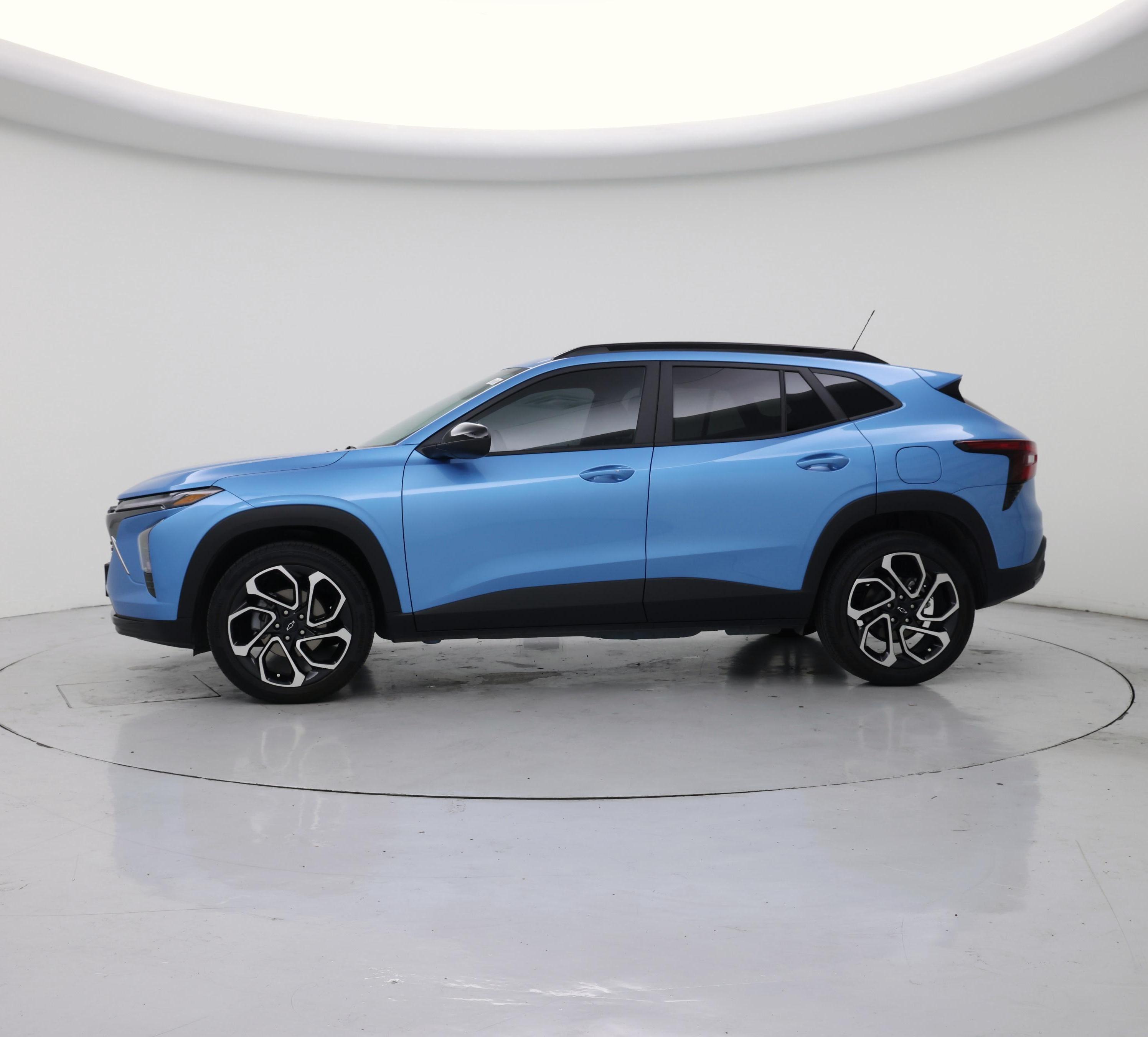 Thumbnail: 2025 Chevrolet Trax - 3