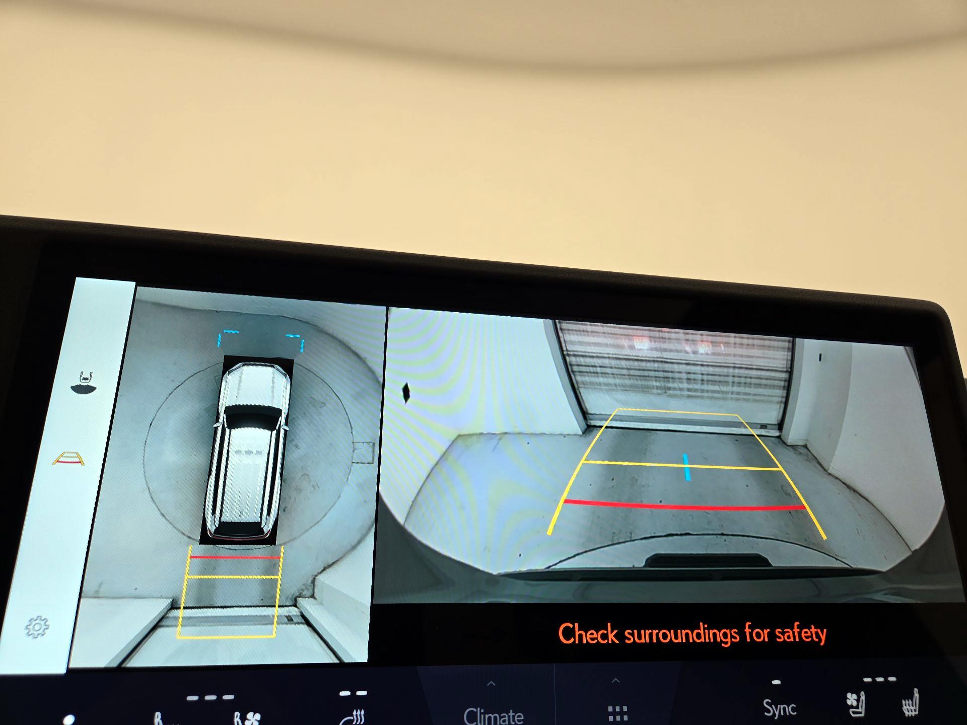 Thumbnail: 2025 Lexus GX - 14