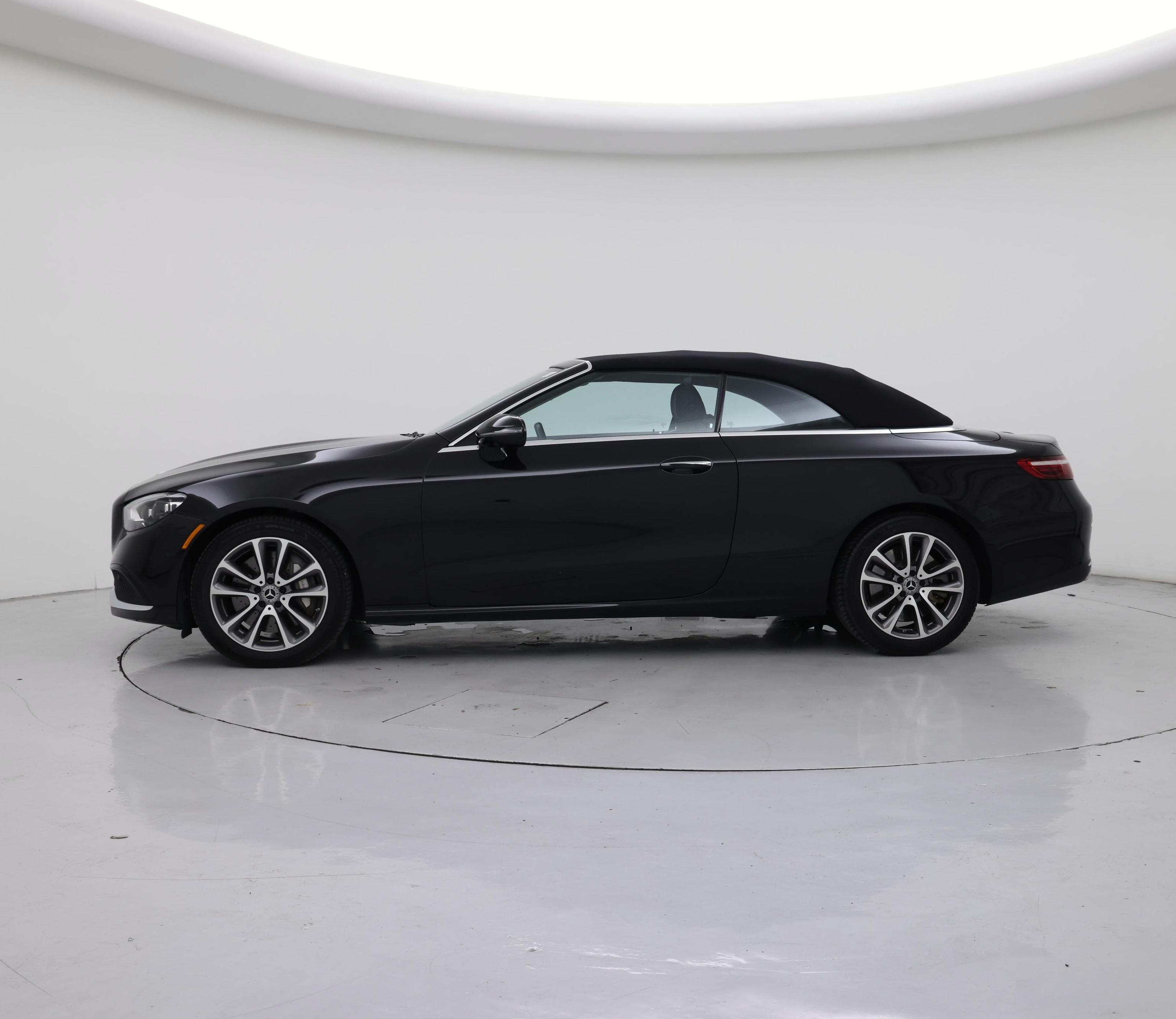 Thumbnail: 2022 Mercedes-Benz E-Class - 3
