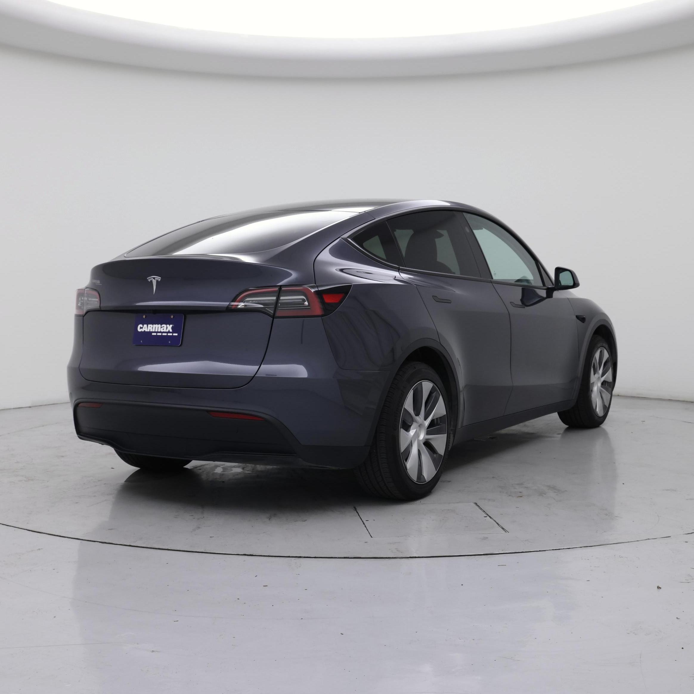 Thumbnail: 2023 Tesla Model Y - 8