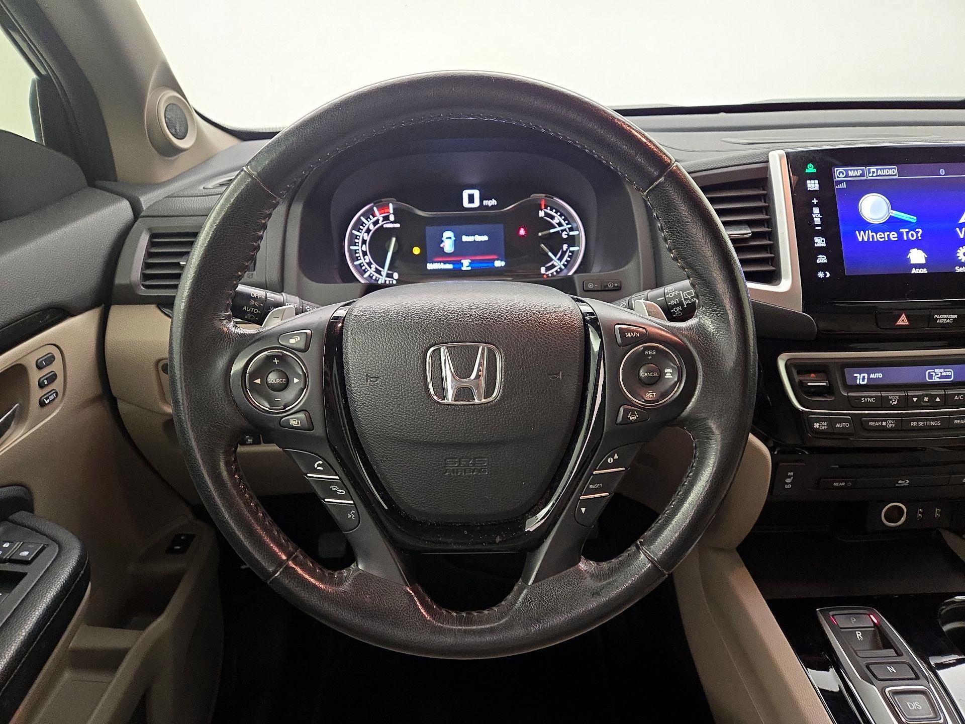 Thumbnail: 2016 Honda Pilot - 10