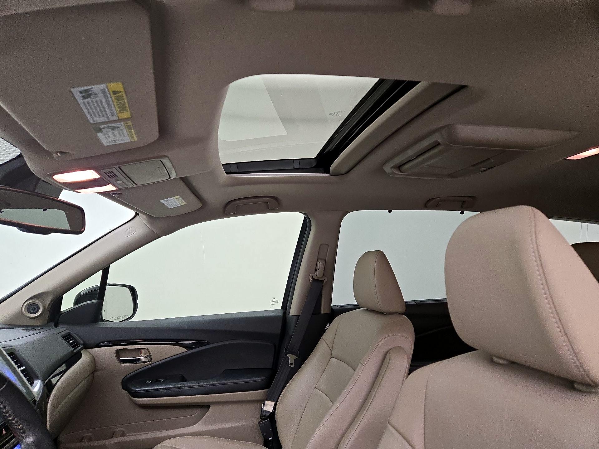 Thumbnail: 2016 Honda Pilot - 20