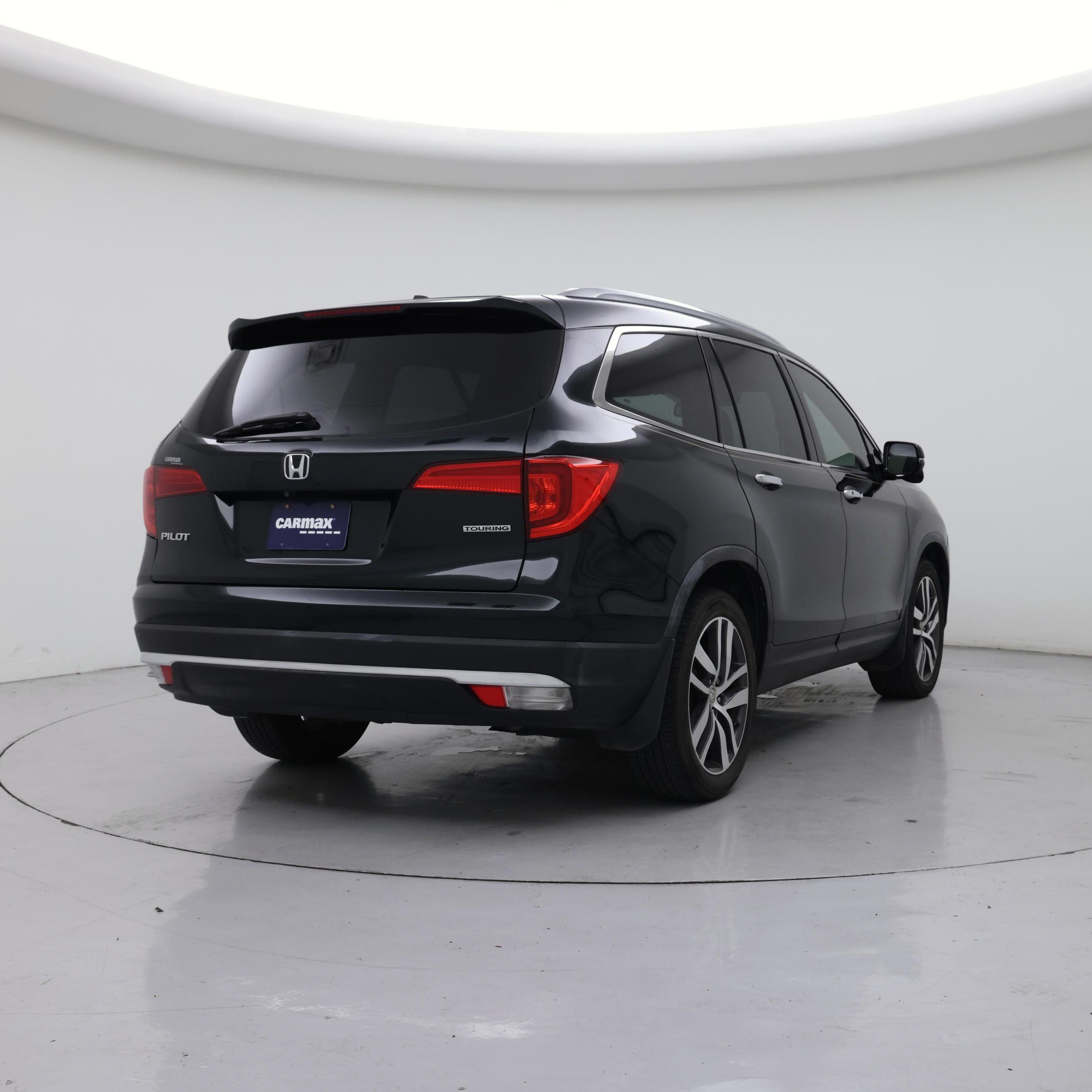 Thumbnail: 2016 Honda Pilot - 8