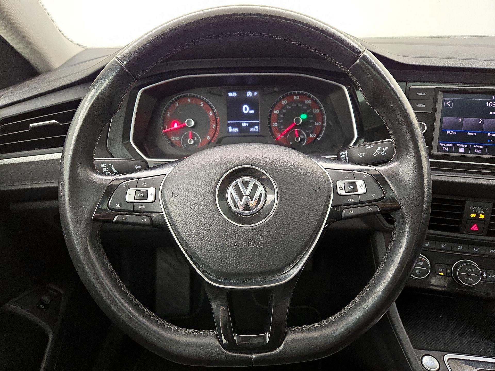 Thumbnail: 2019 Volkswagen Jetta - 10