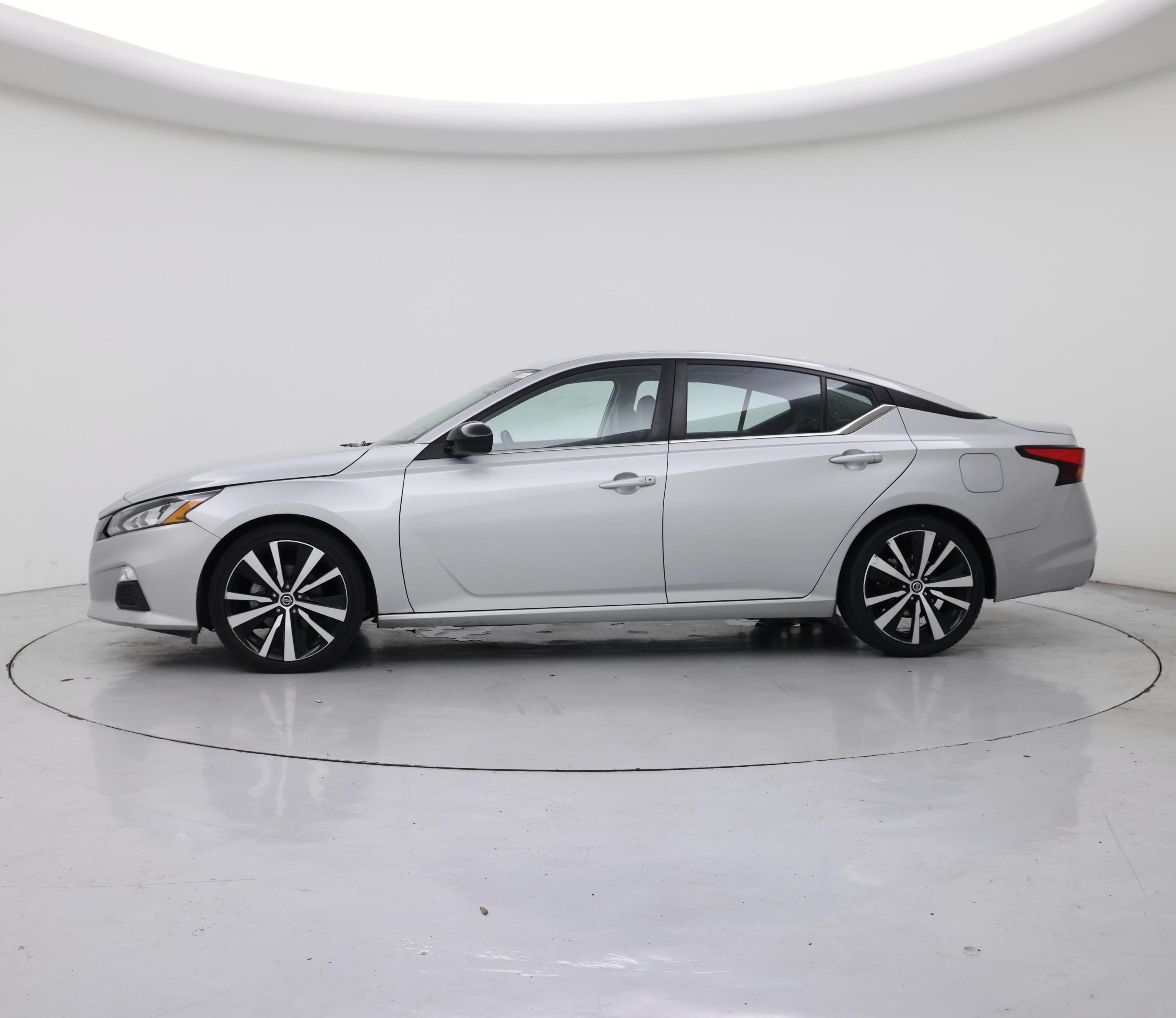 Thumbnail: 2022 Nissan Altima - 3