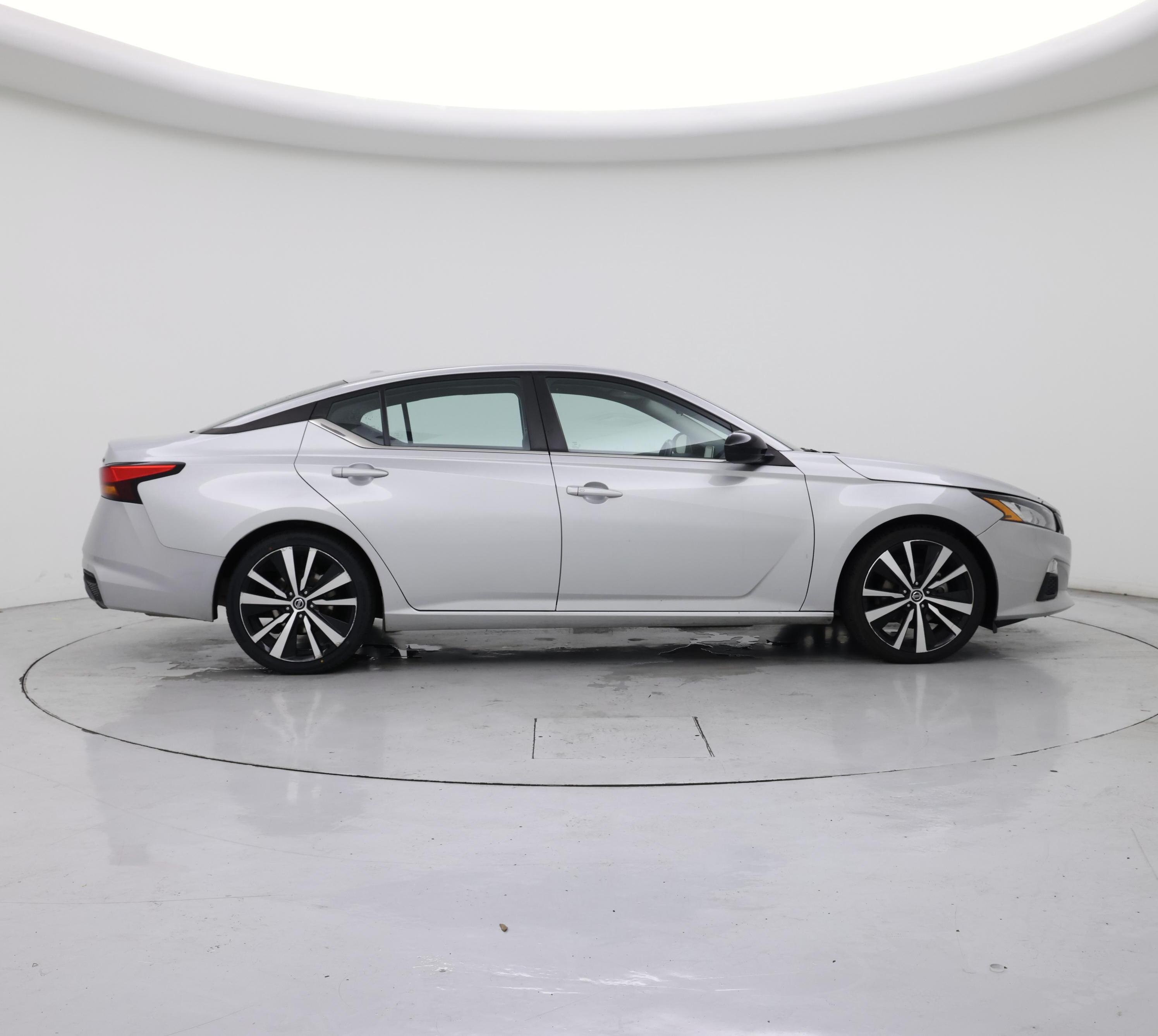 Thumbnail: 2022 Nissan Altima - 7