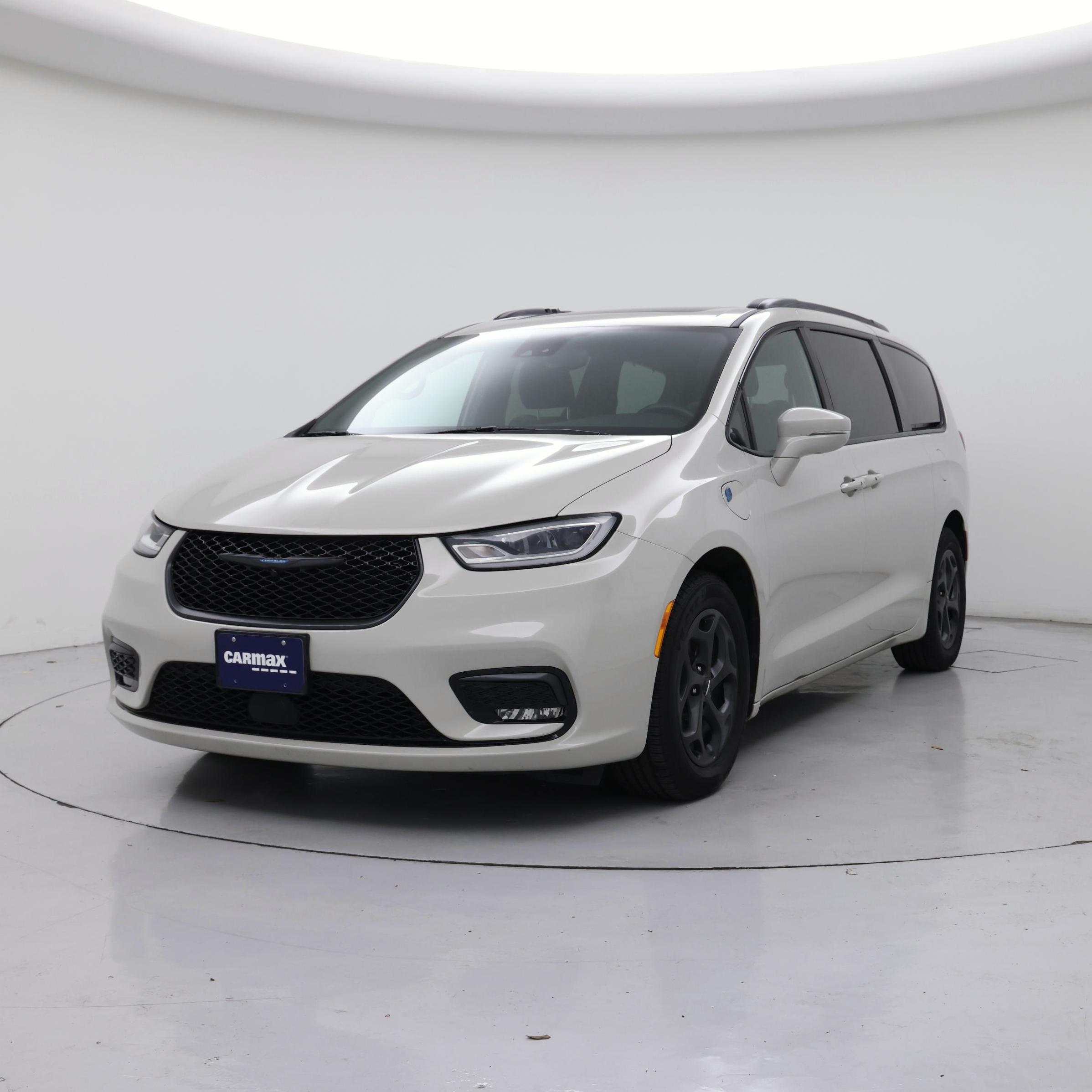Thumbnail: 2021 Chrysler Pacifica - 4