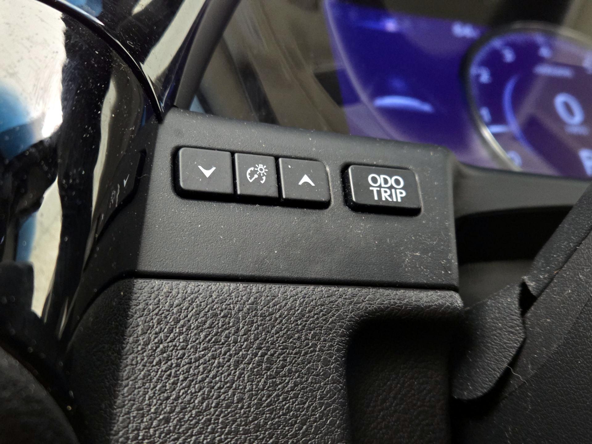 Thumbnail: 2023 Lexus ES - 13