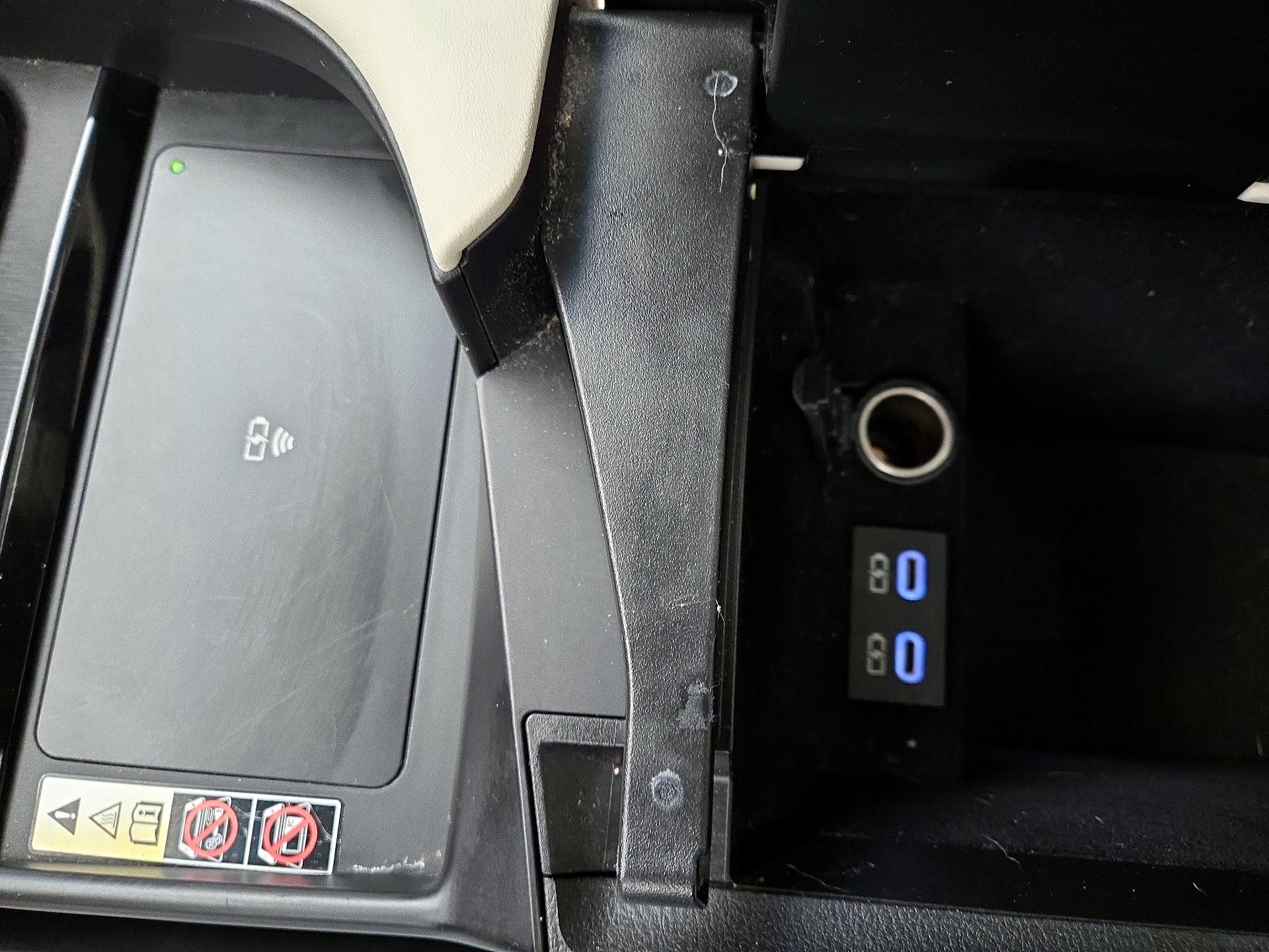 Thumbnail: 2023 Lexus ES - 18