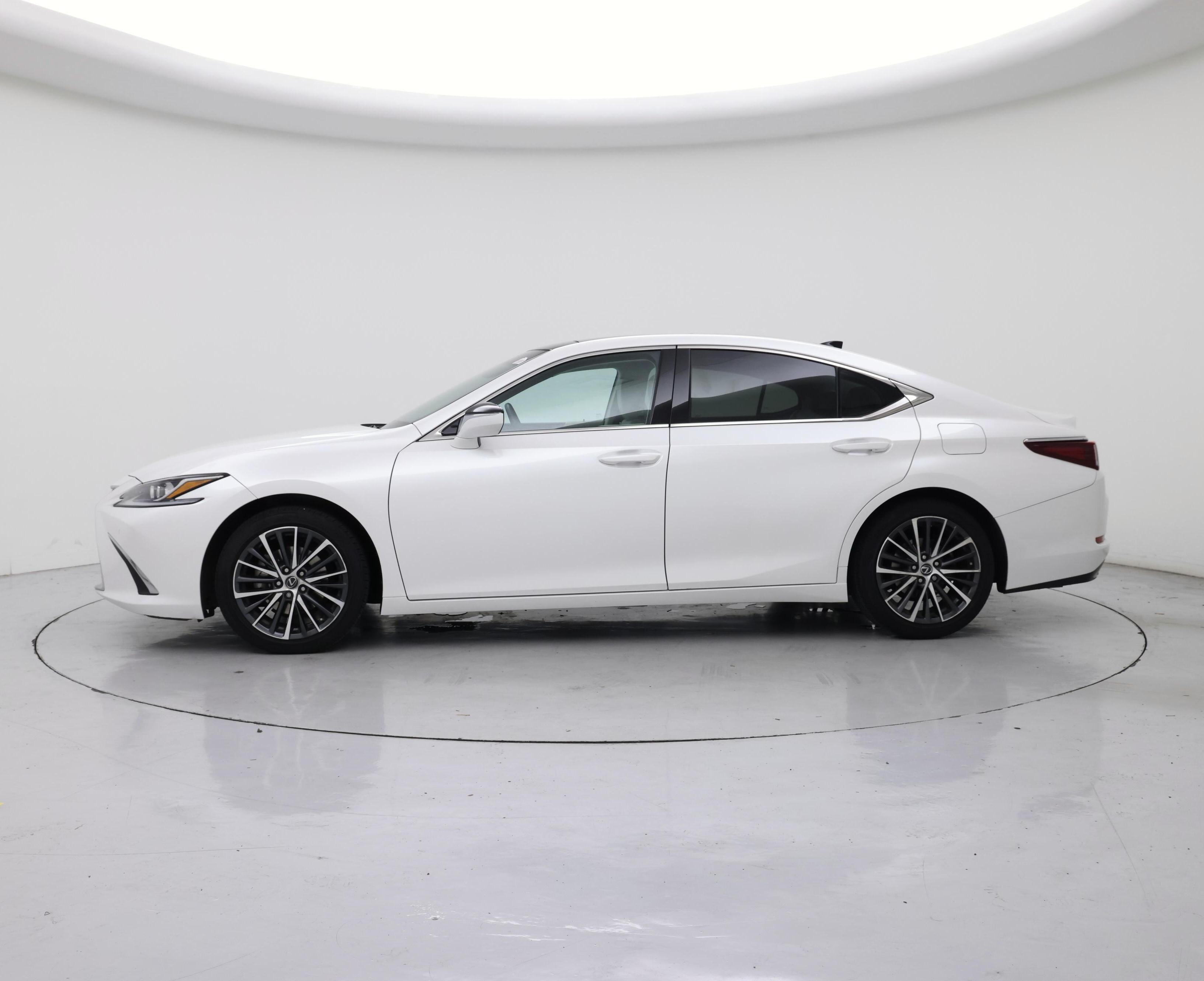 Thumbnail: 2023 Lexus ES - 3