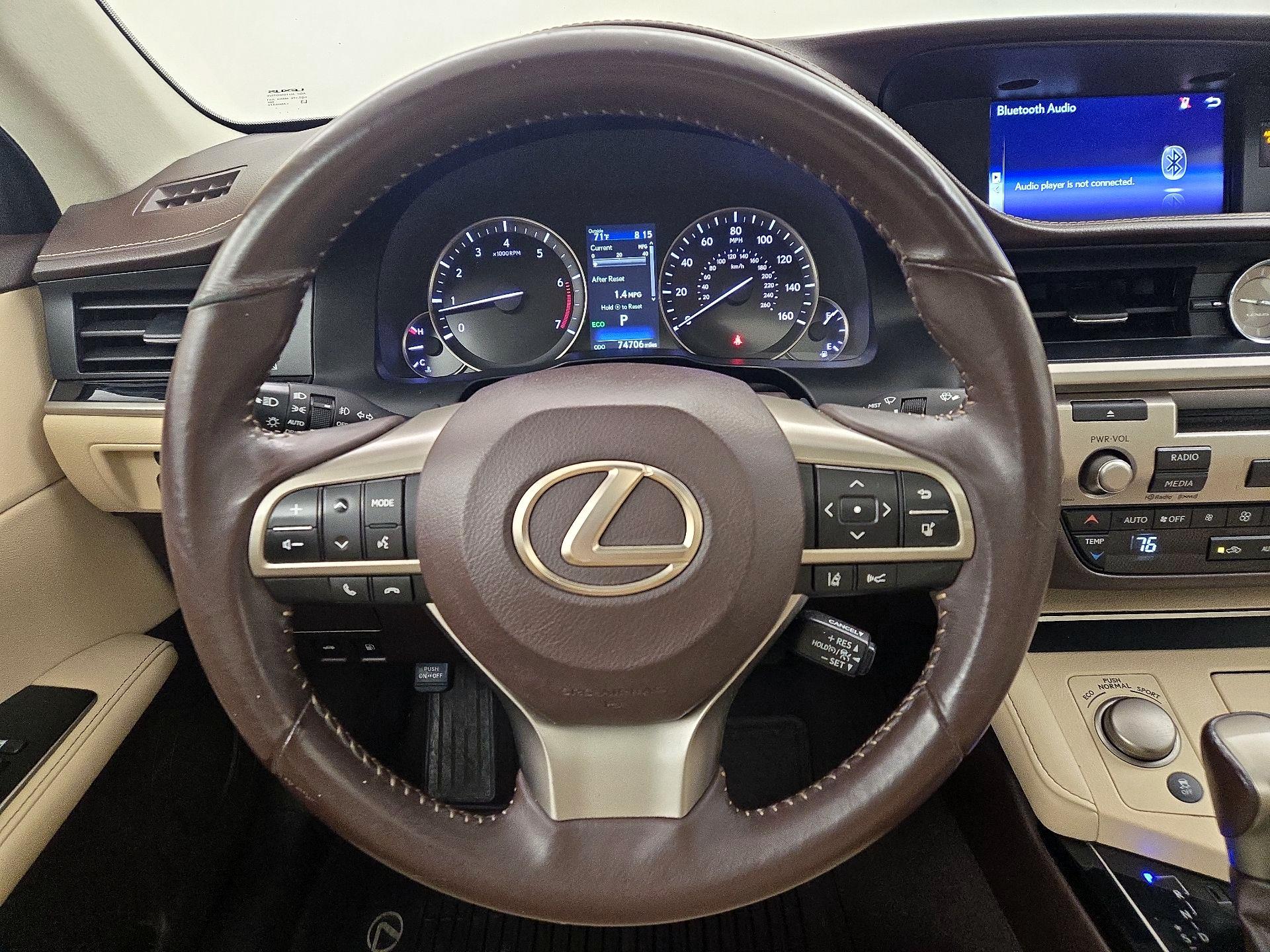Thumbnail: 2018 Lexus ES - 10