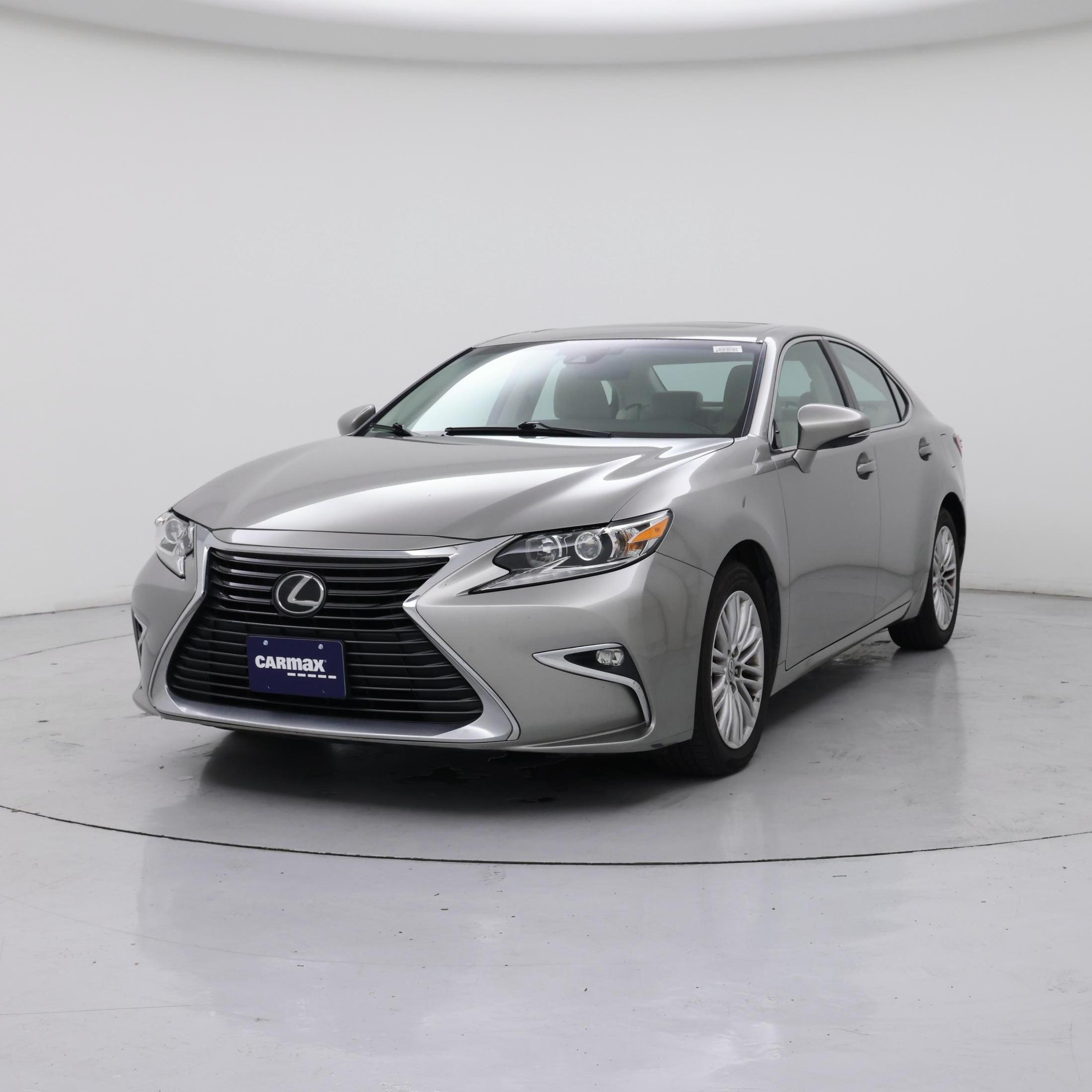 Thumbnail: 2018 Lexus ES - 4