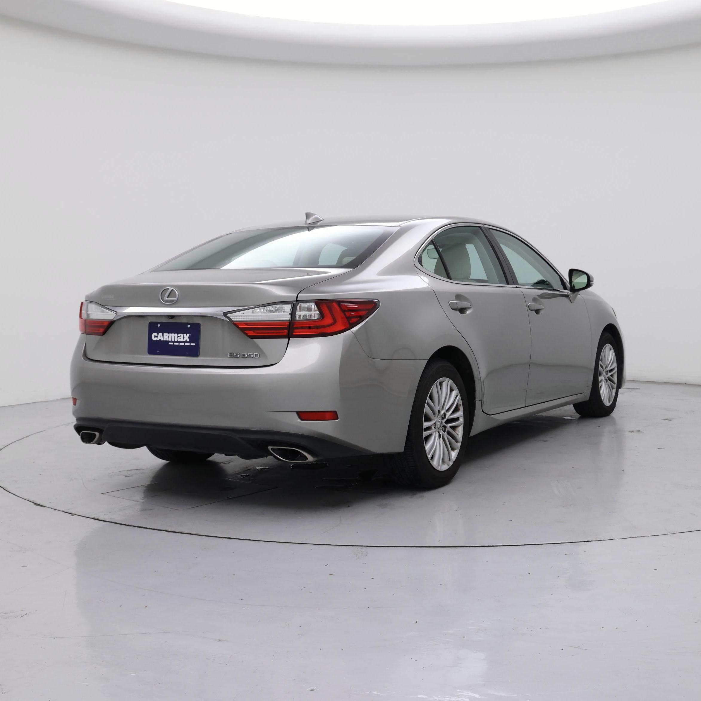 Thumbnail: 2018 Lexus ES - 8