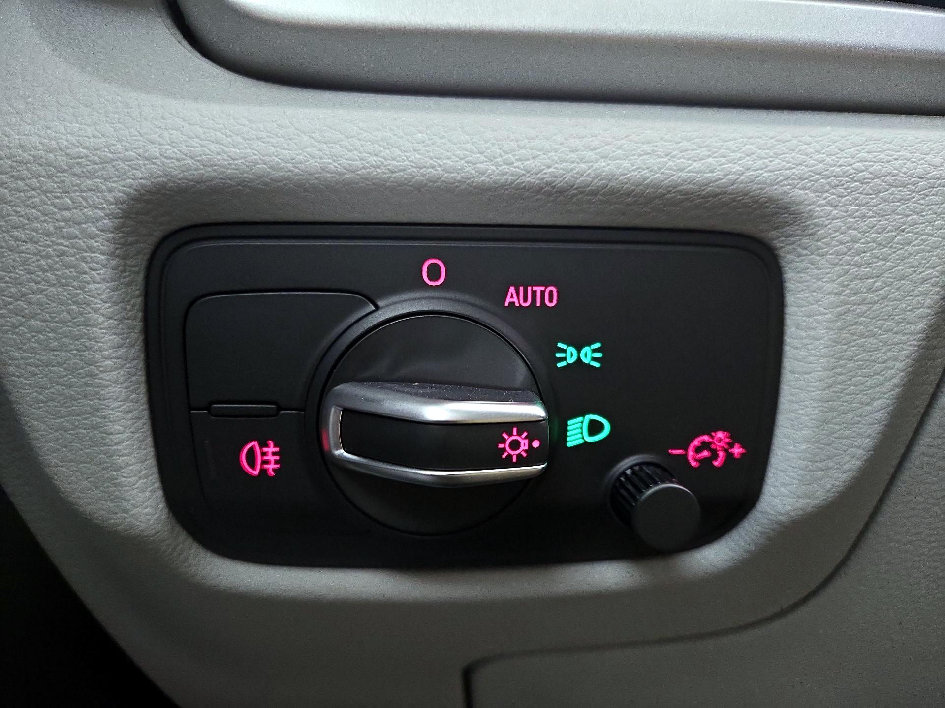 Thumbnail: 2016 Audi A3 - 13