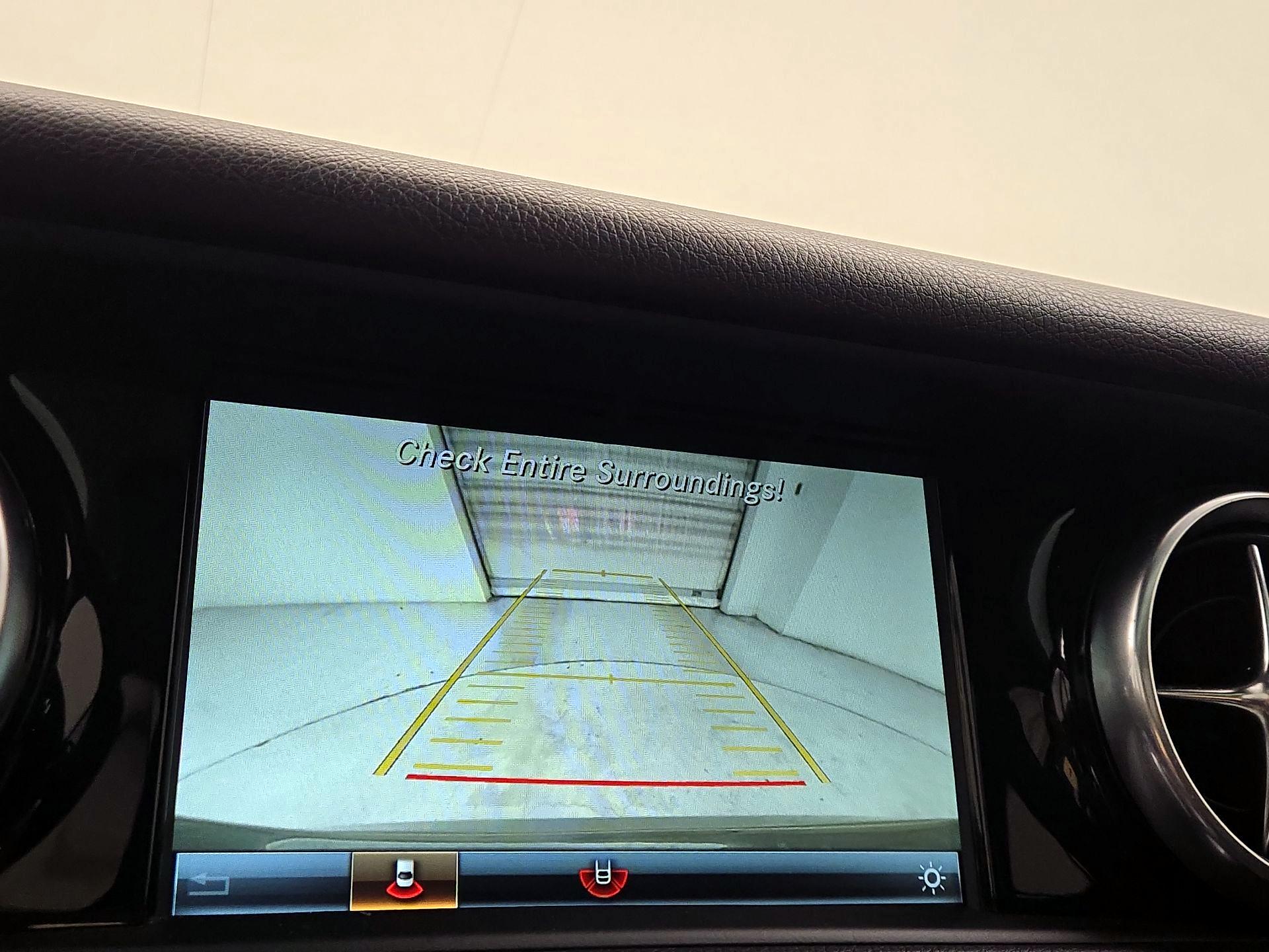 Thumbnail: 2019 Mercedes-Benz SL-Class - 15