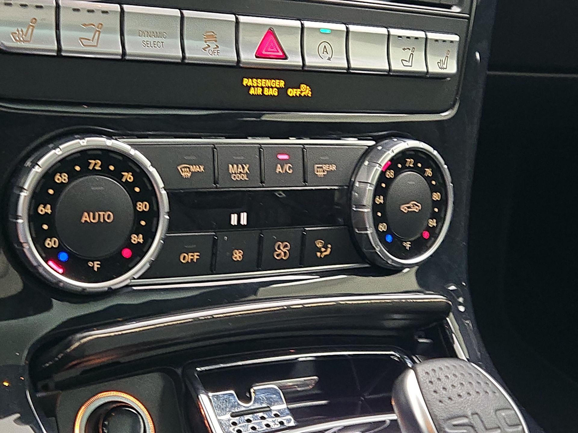 Thumbnail: 2019 Mercedes-Benz SL-Class - 17