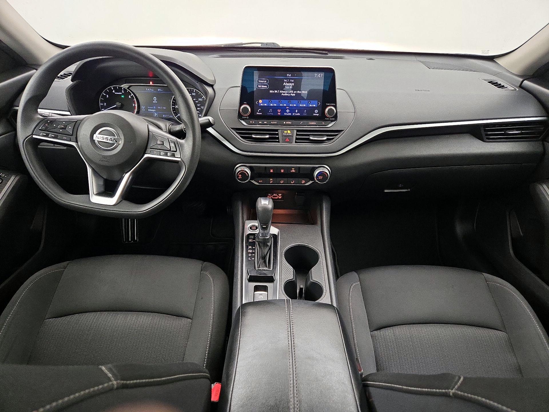 Thumbnail: 2020 Nissan Altima - 9
