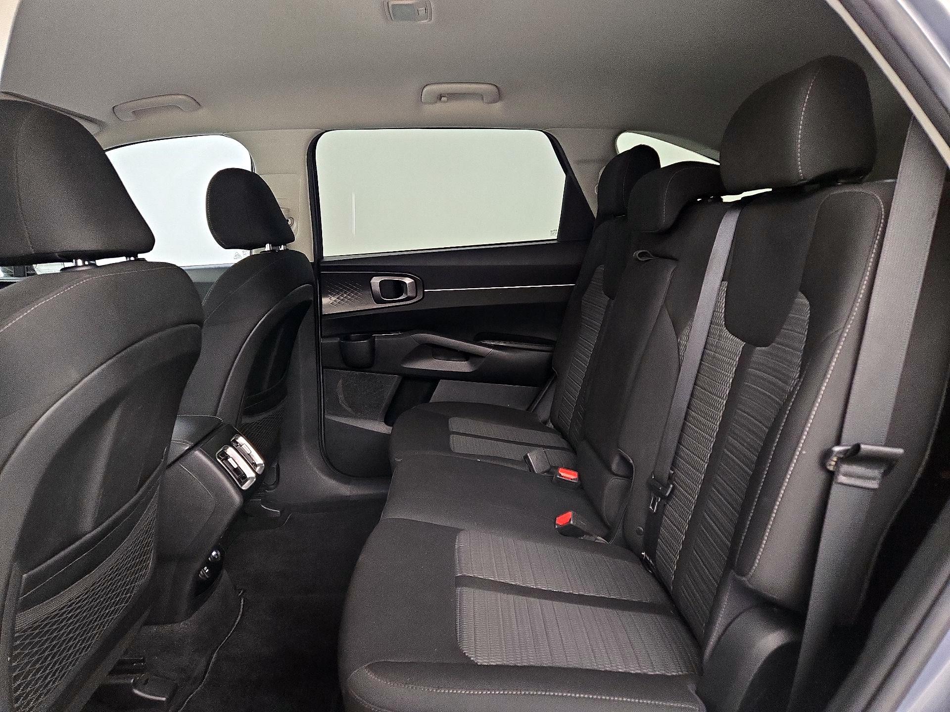 Thumbnail: 2021 Kia Sorento - 20