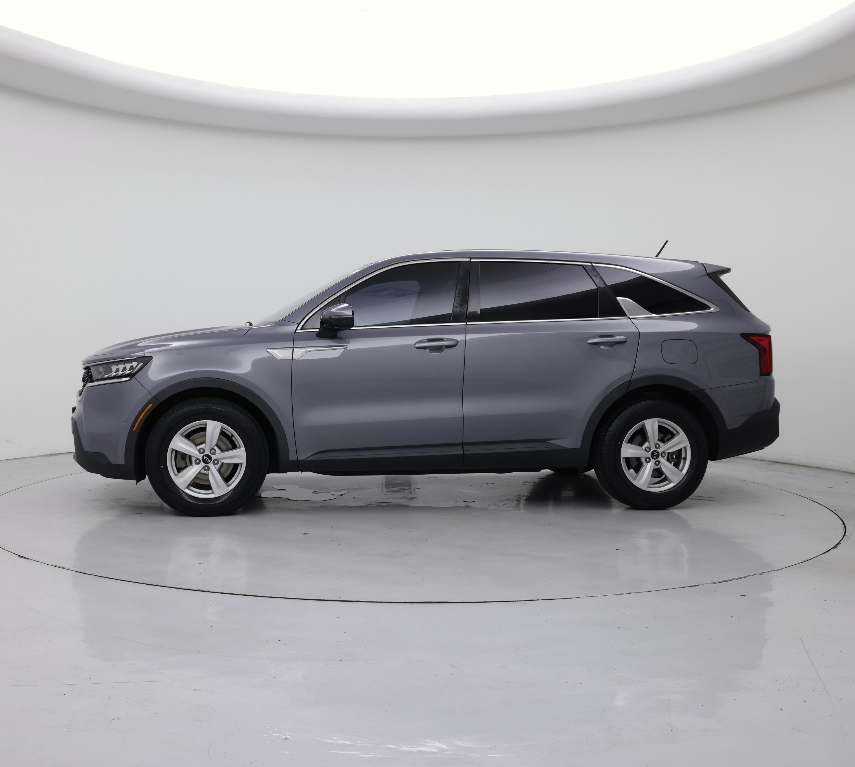 Thumbnail: 2021 Kia Sorento - 3