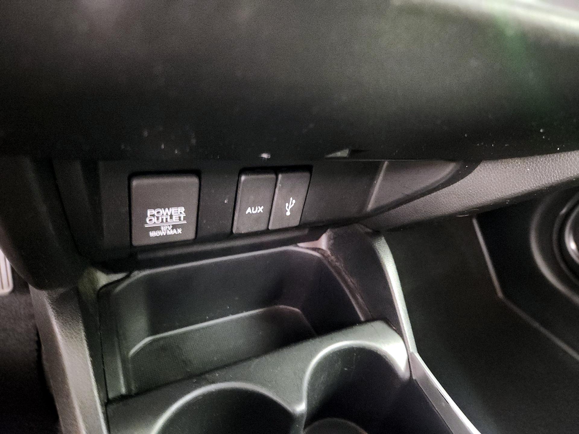 Thumbnail: 2015 Honda Fit - 18