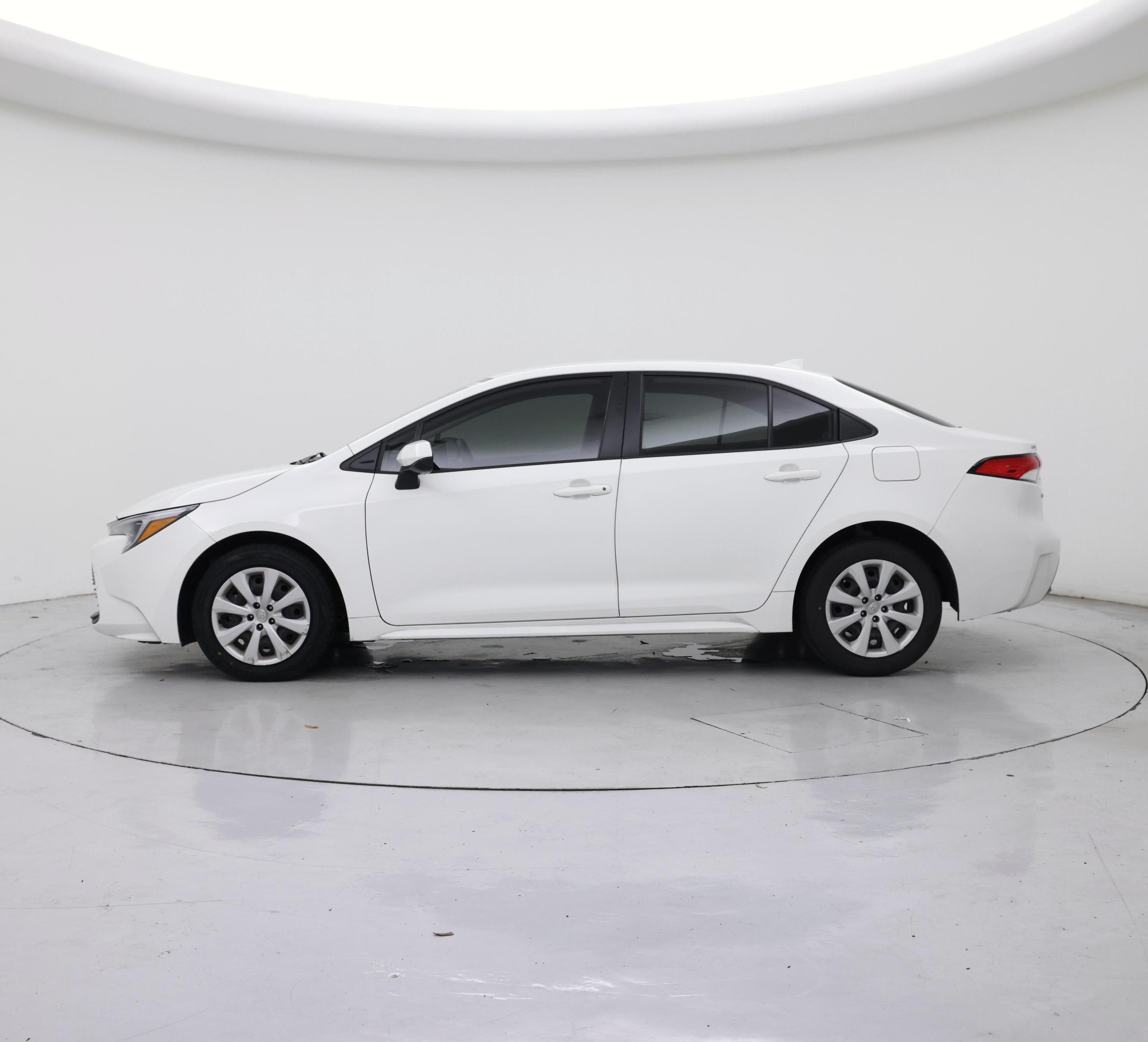 Thumbnail: 2024 Toyota Corolla - 3