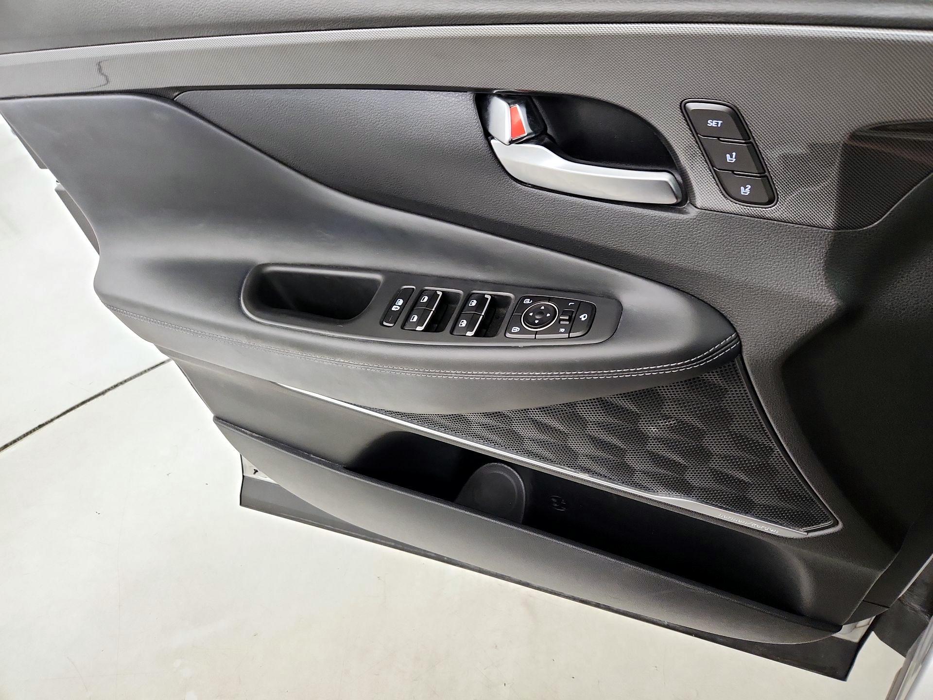 Thumbnail: 2021 Hyundai Santa Fe - 12