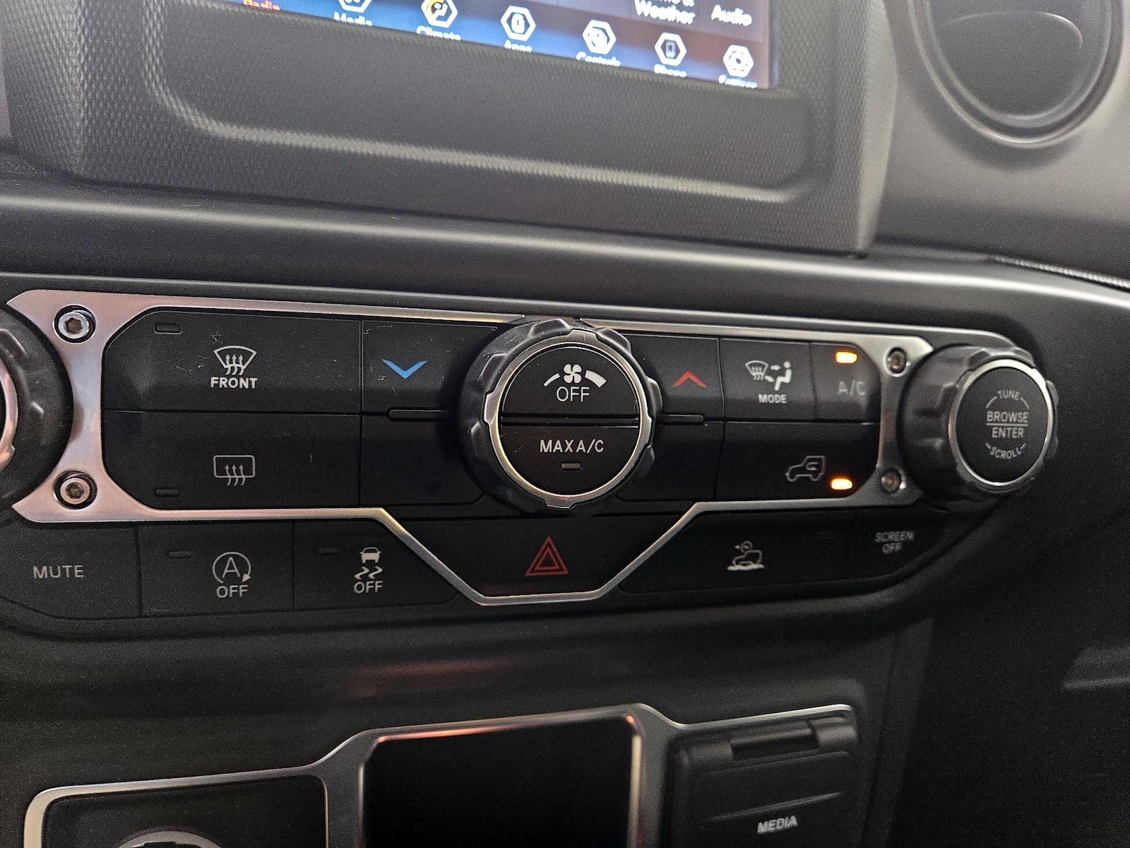 2022 Jeep Wrangler Unlimited Sport - Photo 17