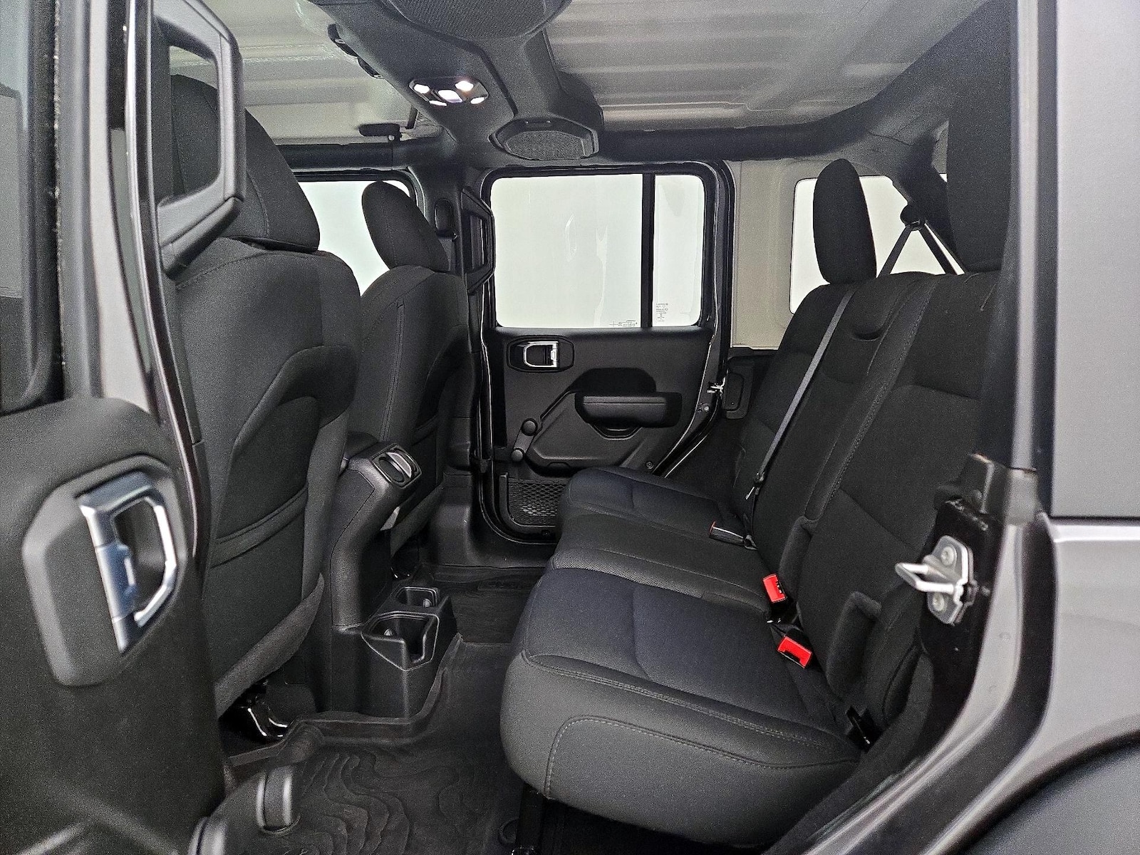 2022 Jeep Wrangler Unlimited Sport - Photo 20