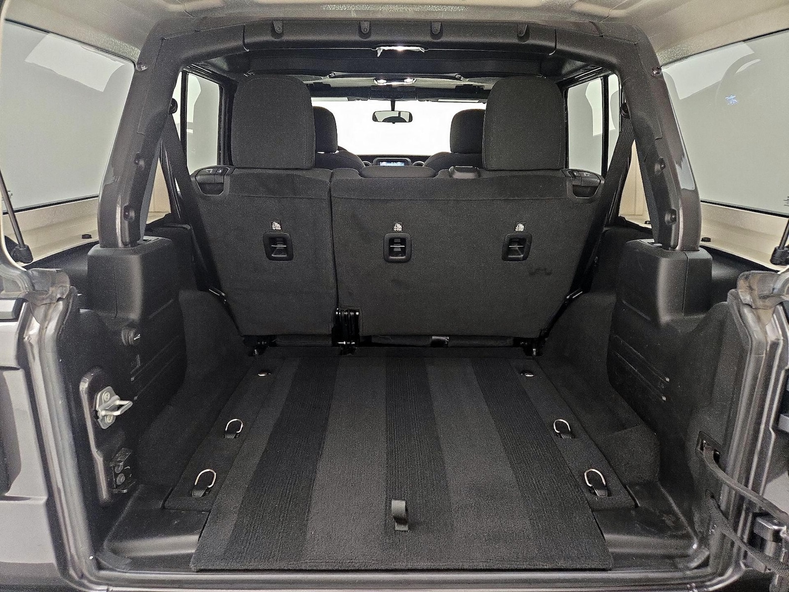 2022 Jeep Wrangler Unlimited Sport - Photo 21