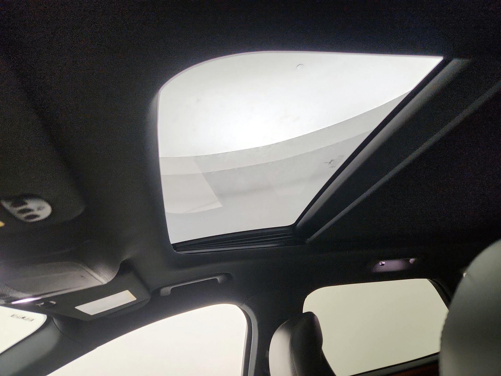 Thumbnail: 2017 Lincoln MKC - 20