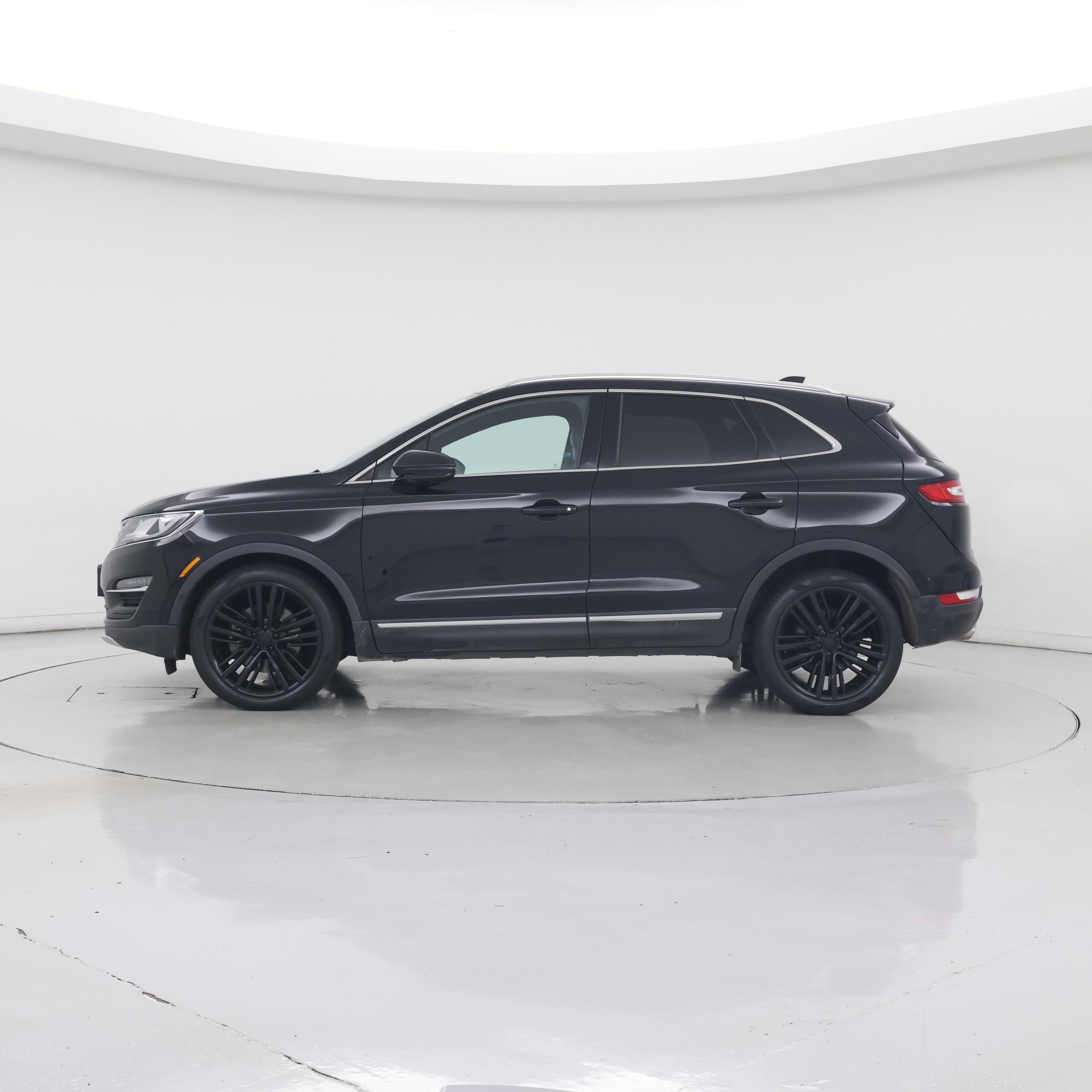 Thumbnail: 2017 Lincoln MKC - 3