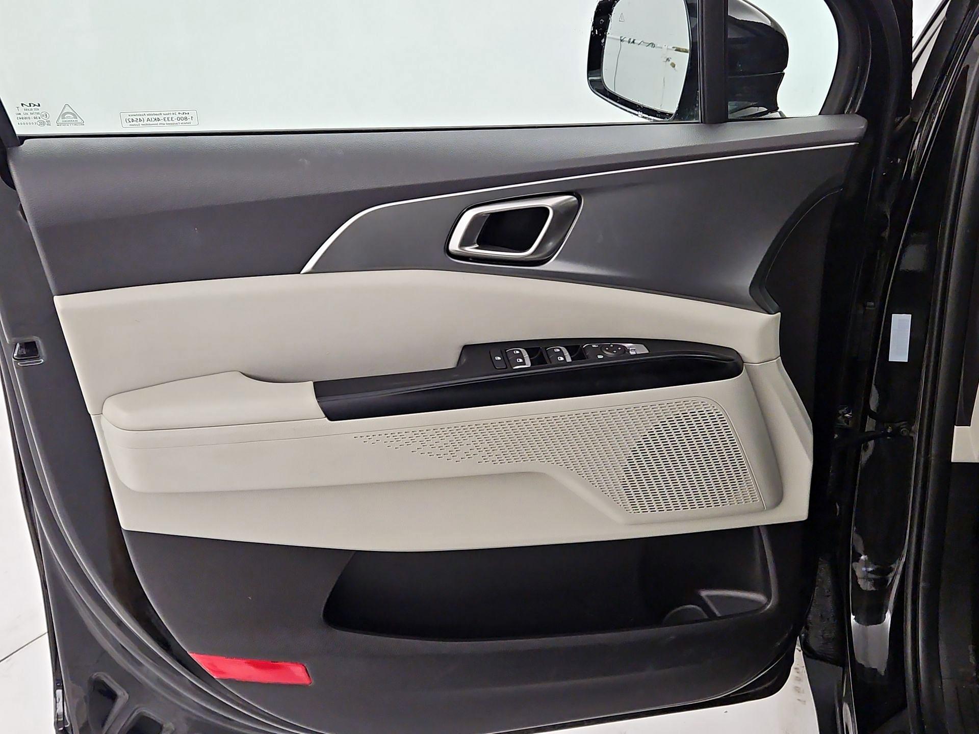 Thumbnail: 2024 Kia Carnival - 12