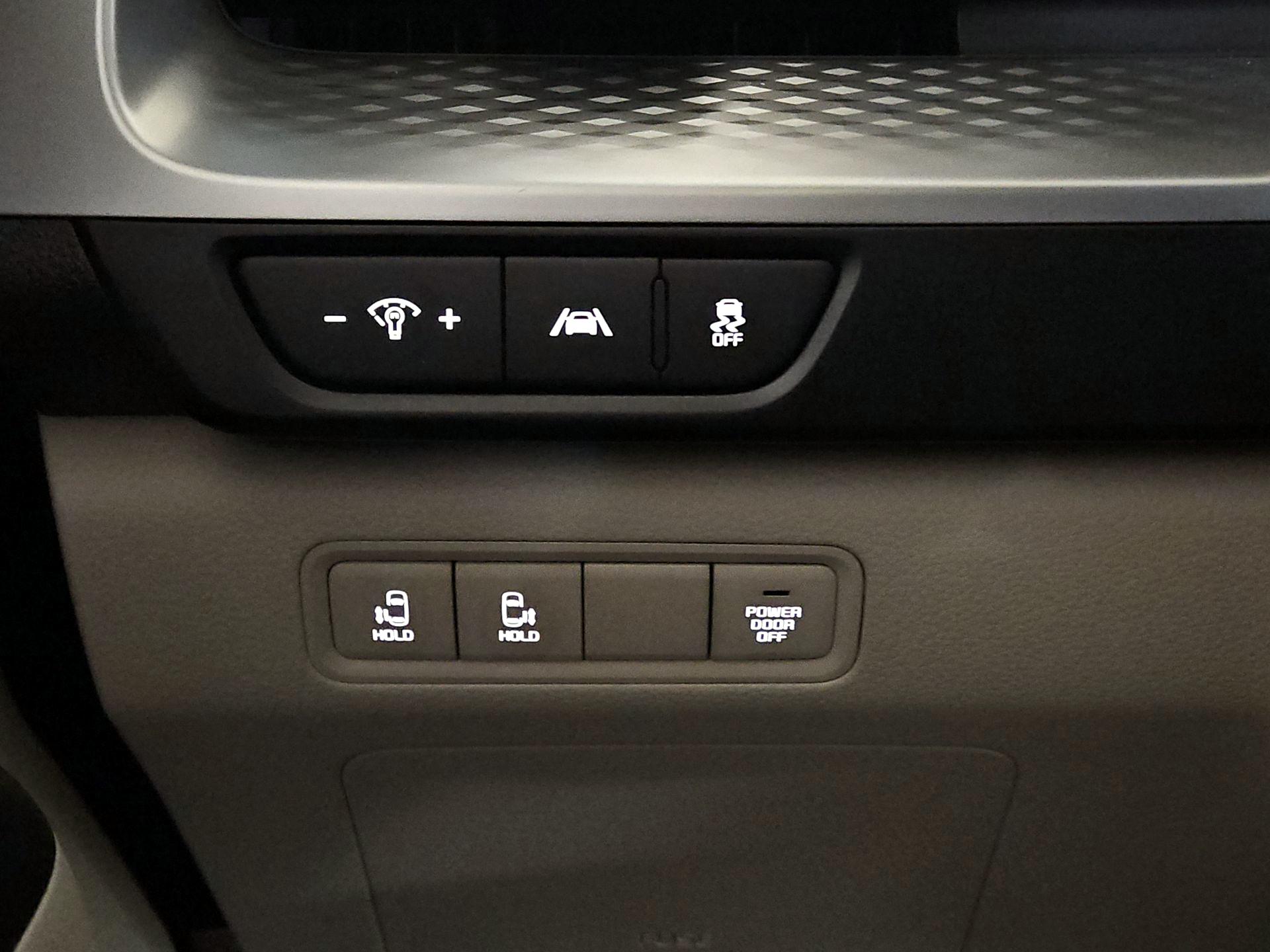 Thumbnail: 2024 Kia Carnival - 13