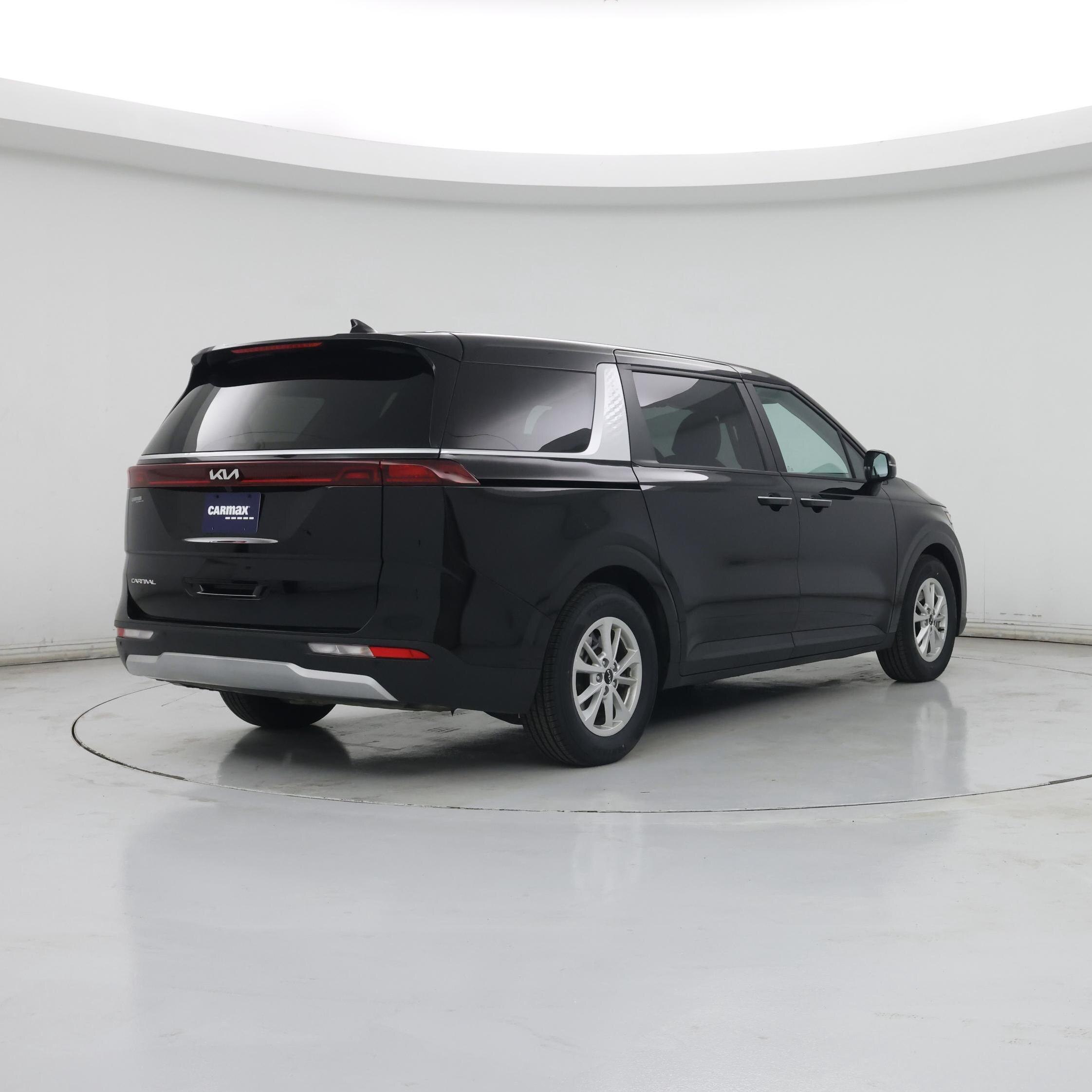 Thumbnail: 2024 Kia Carnival - 8