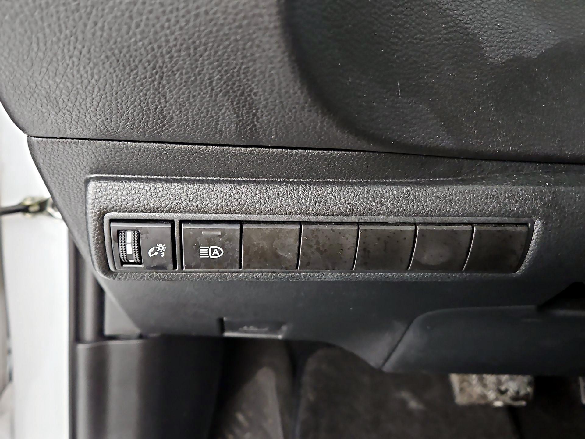 Thumbnail: 2024 Toyota Corolla - 13