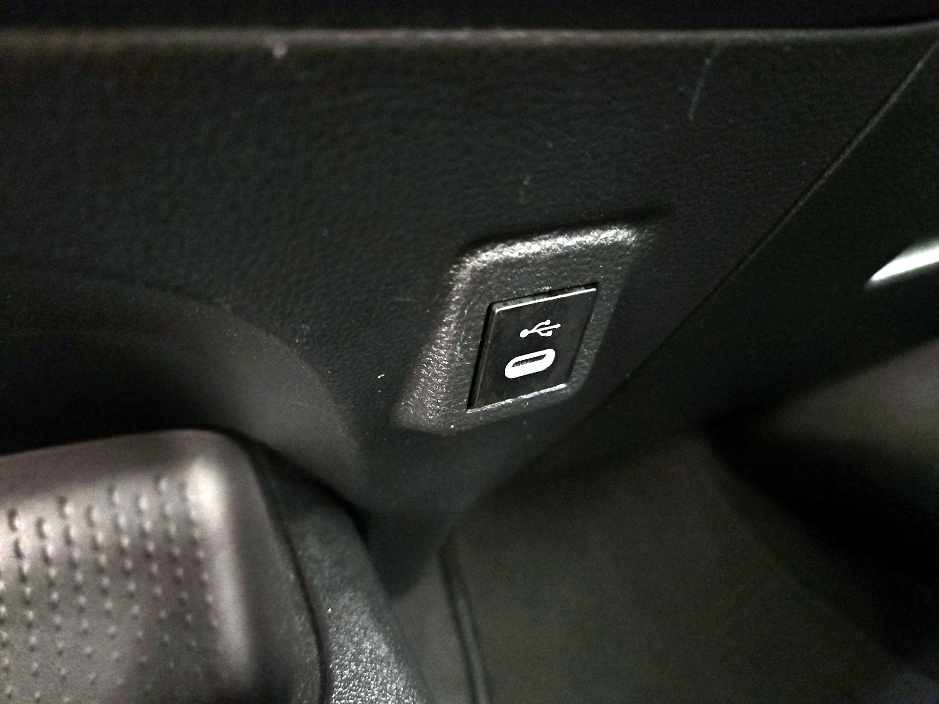 Thumbnail: 2024 Toyota Corolla - 18