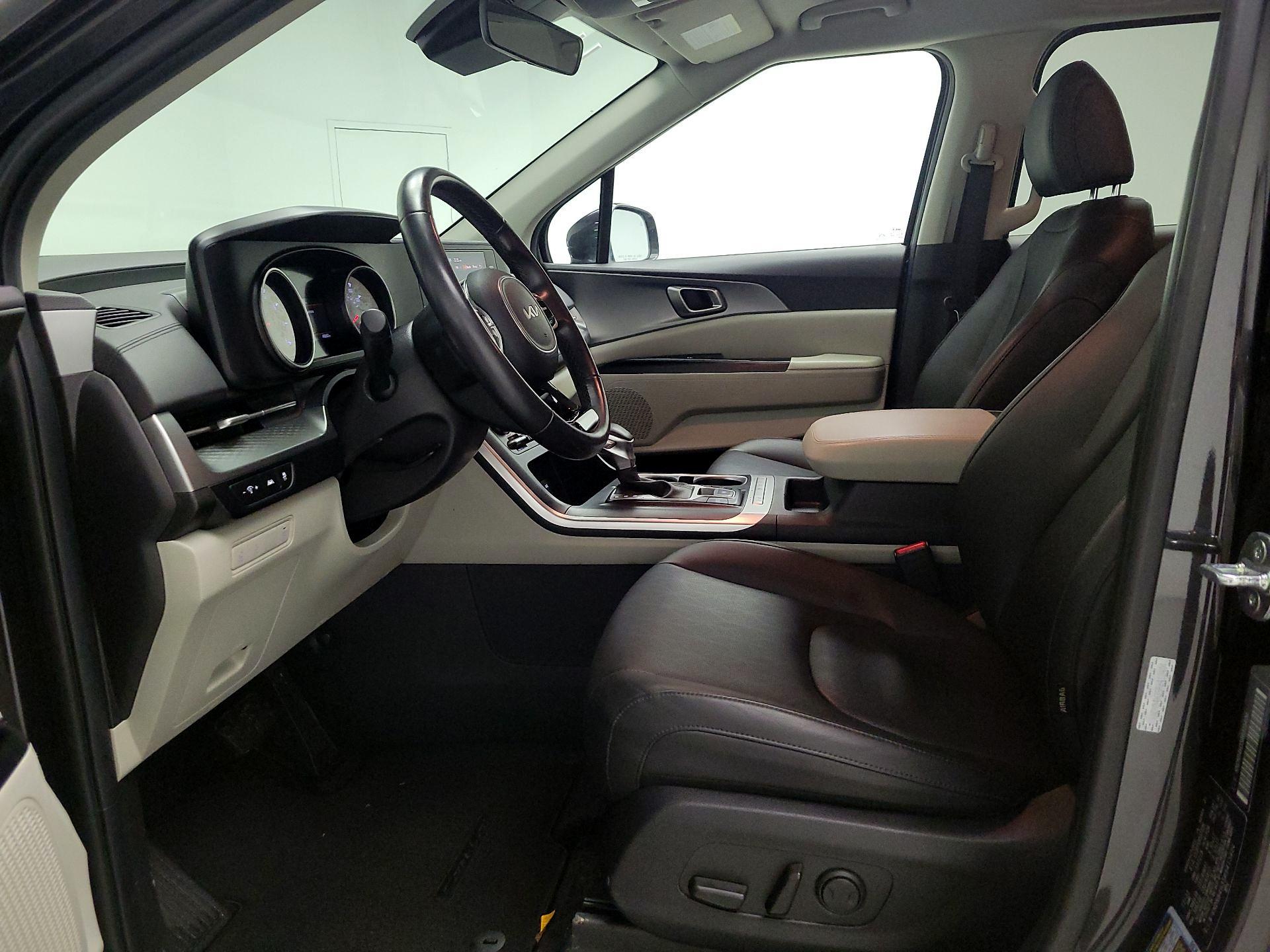 Thumbnail: 2024 Kia Carnival - 11