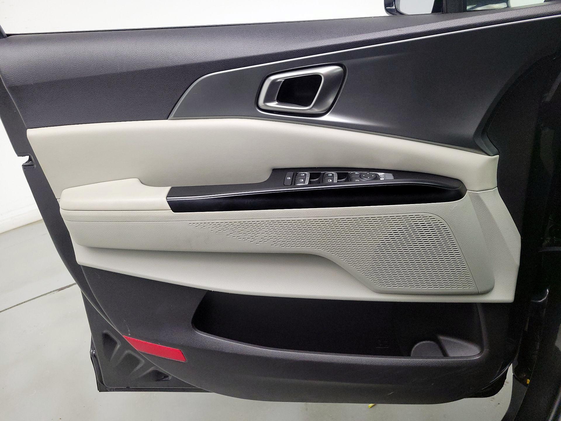 Thumbnail: 2024 Kia Carnival - 12