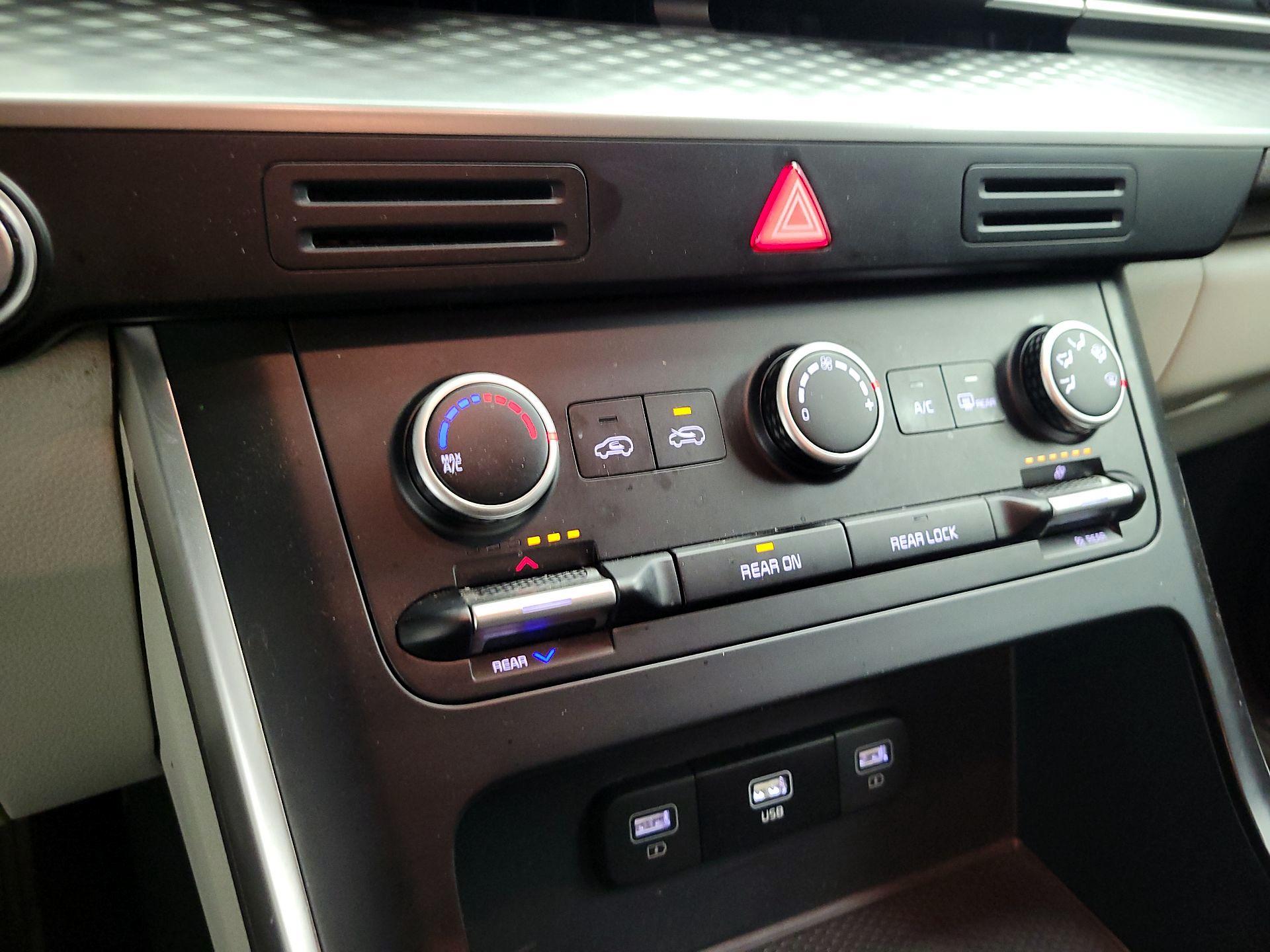 Thumbnail: 2024 Kia Carnival - 15