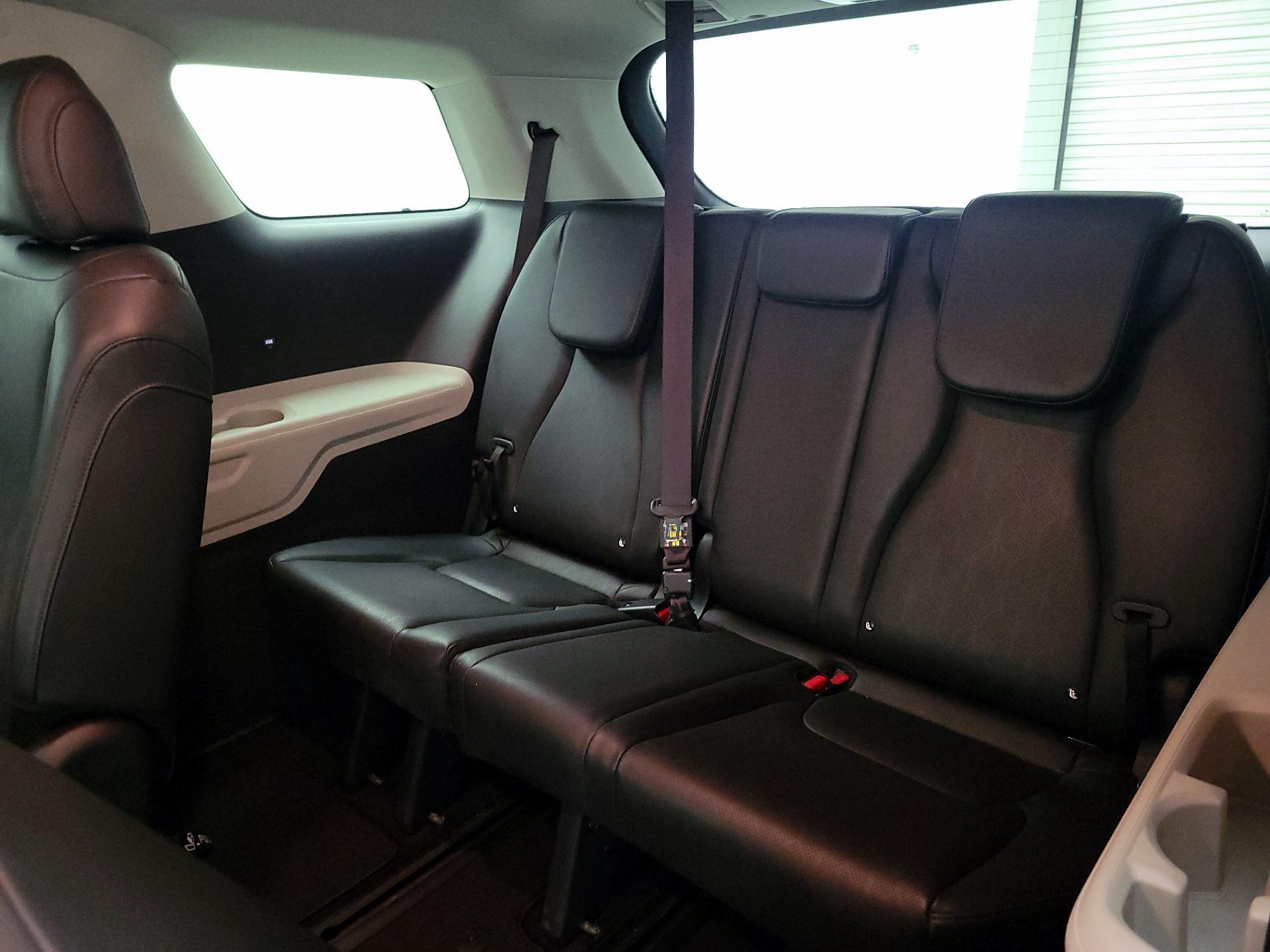 Thumbnail: 2024 Kia Carnival - 18