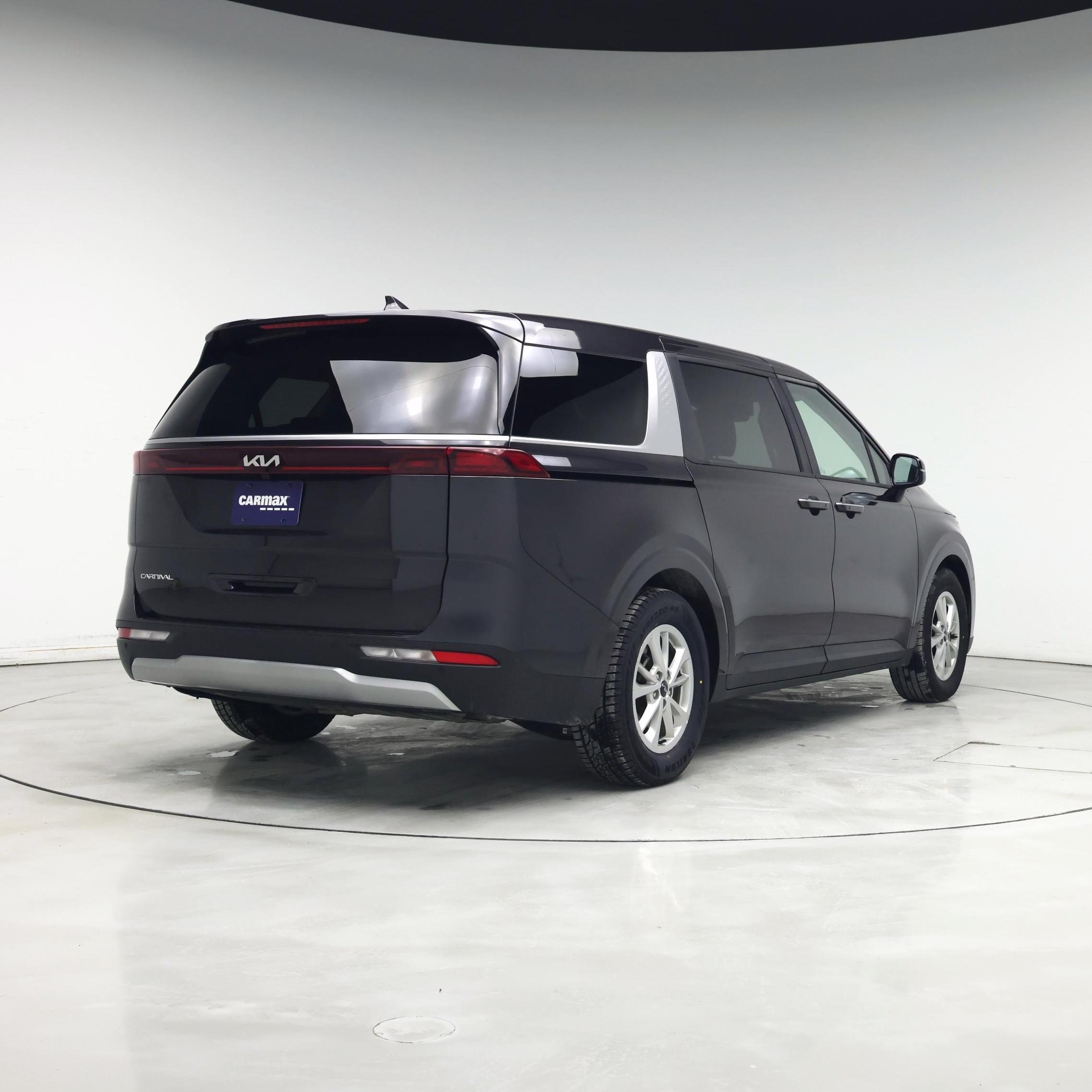 Thumbnail: 2024 Kia Carnival - 8