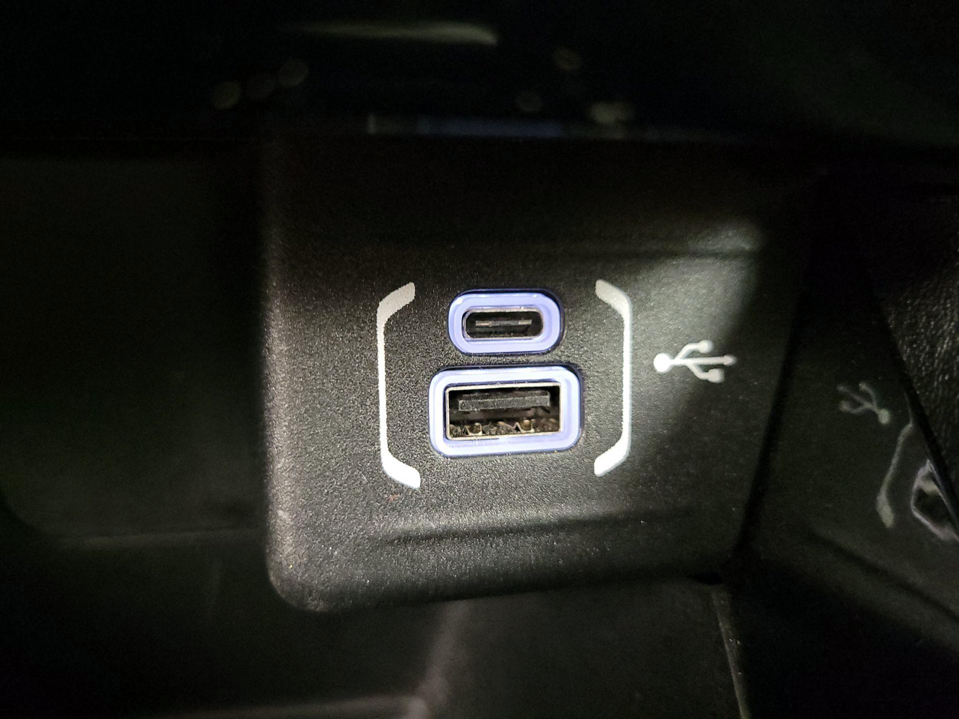 Thumbnail: 2022 Jeep Compass - 18