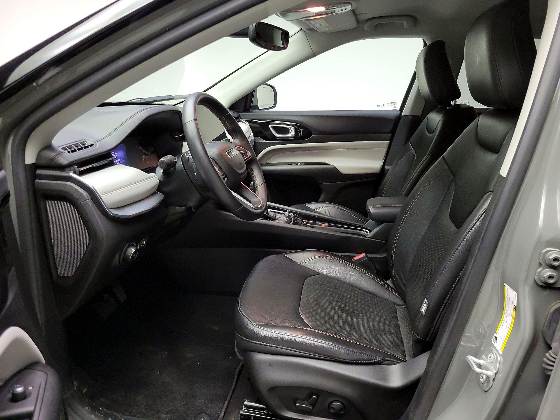 Thumbnail: 2022 Jeep Compass - 9