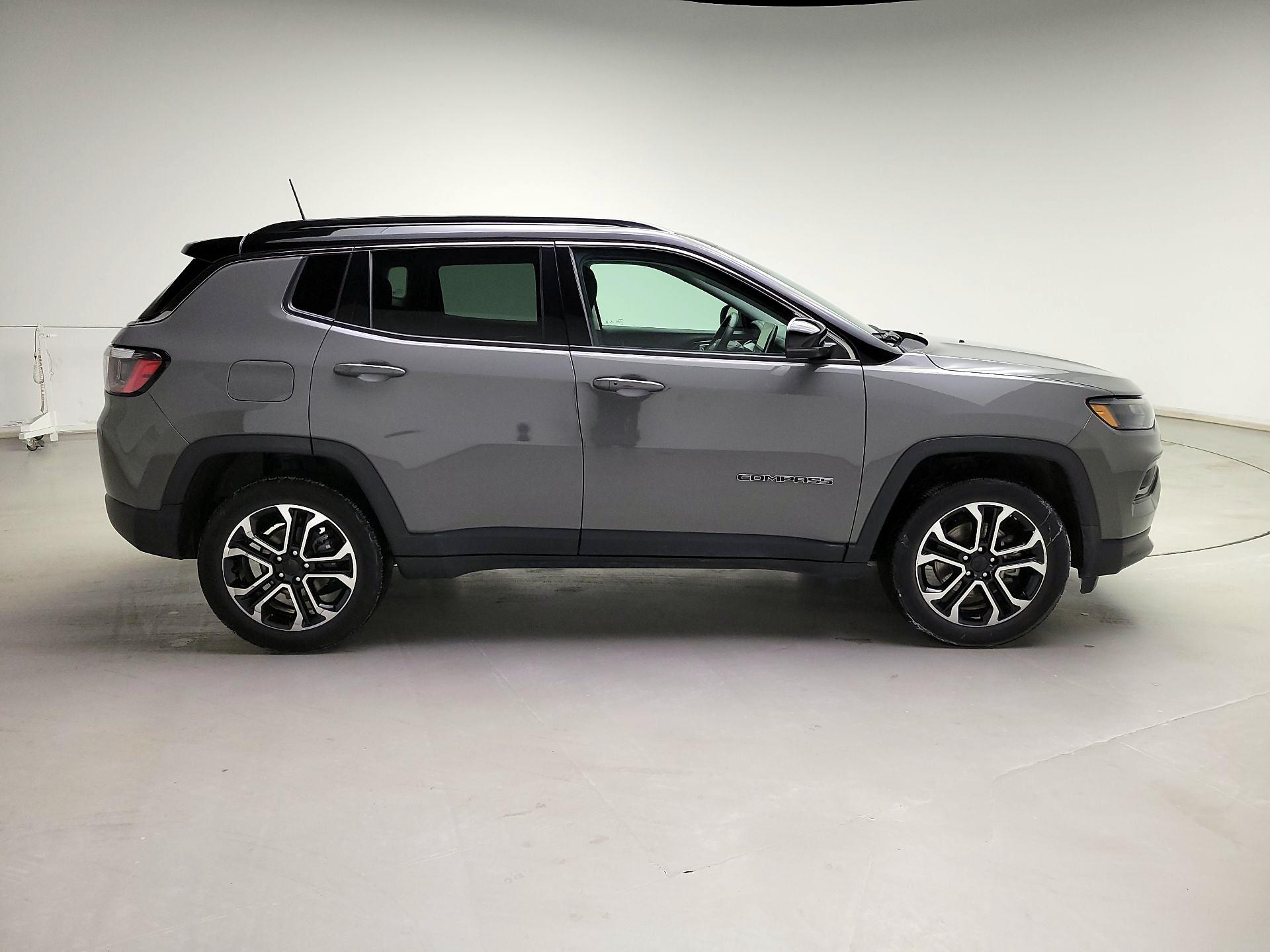 Thumbnail: 2022 Jeep Compass - 4