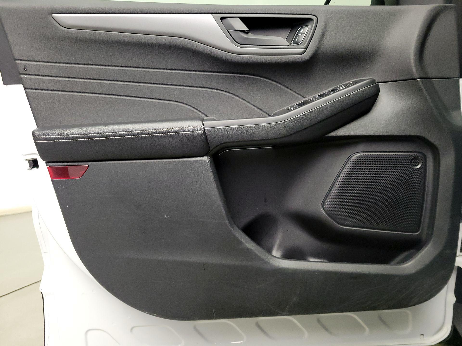 Thumbnail: 2023 Ford Escape - 12