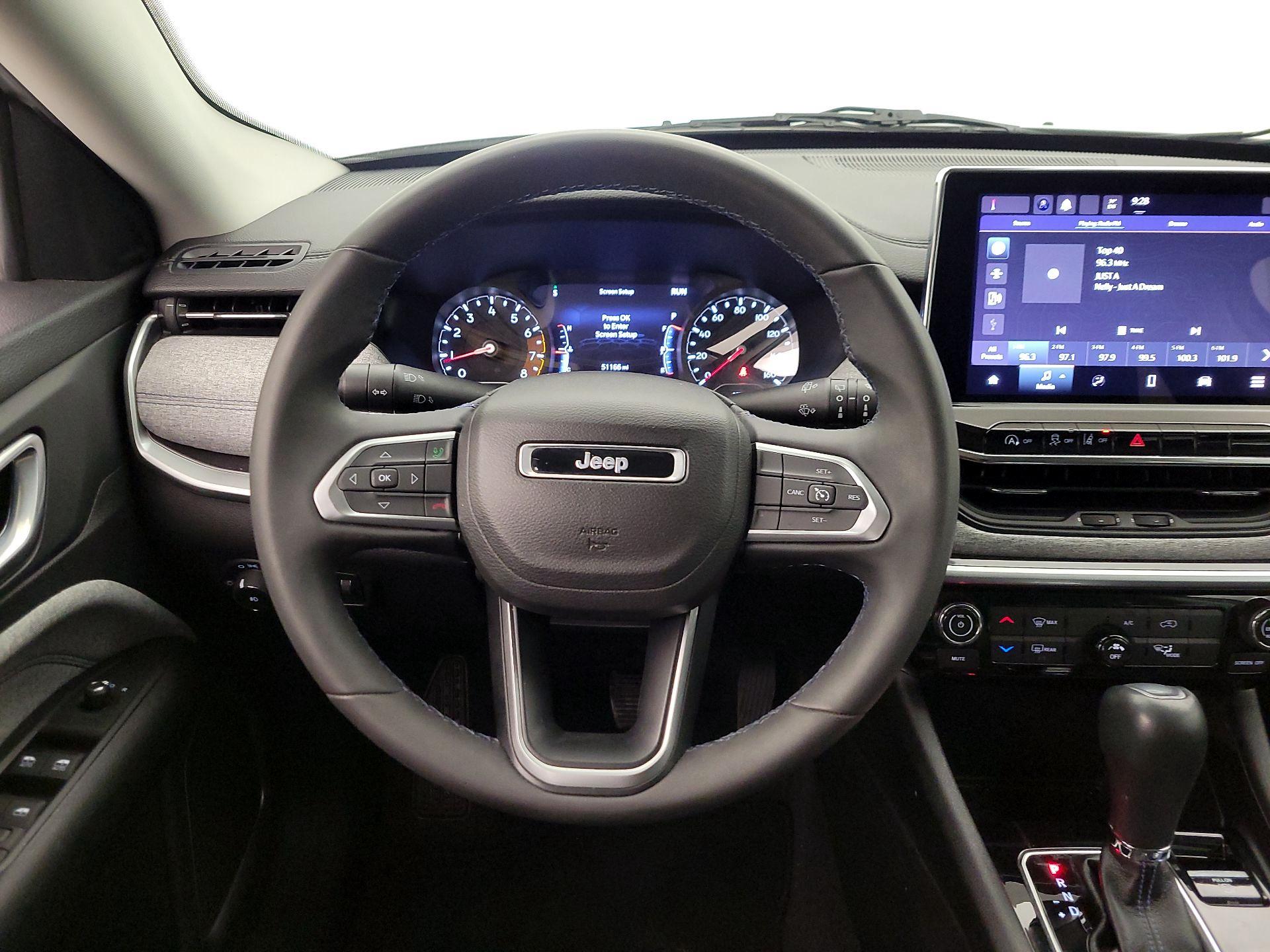 Thumbnail: 2022 Jeep Compass - 10