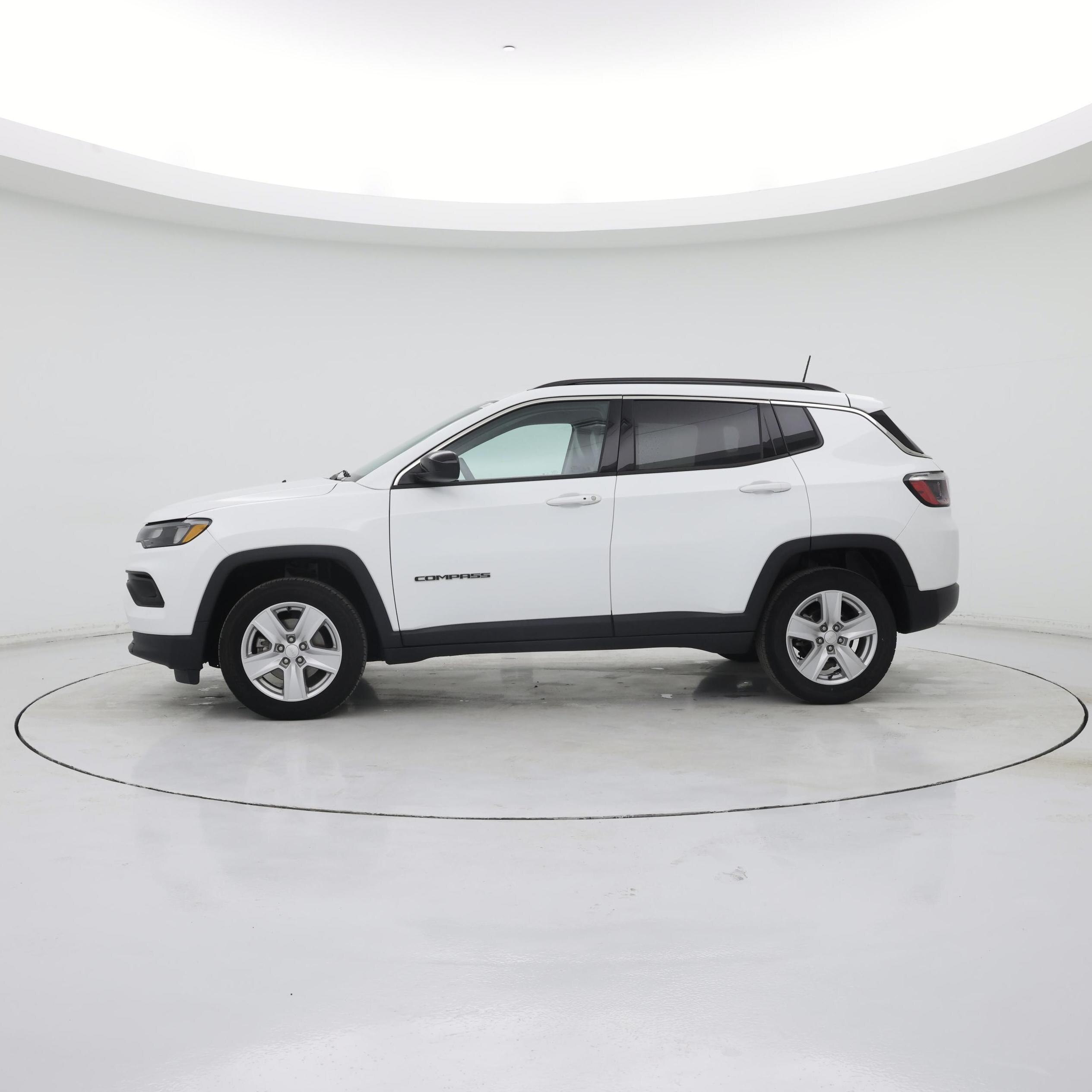 Thumbnail: 2022 Jeep Compass - 3