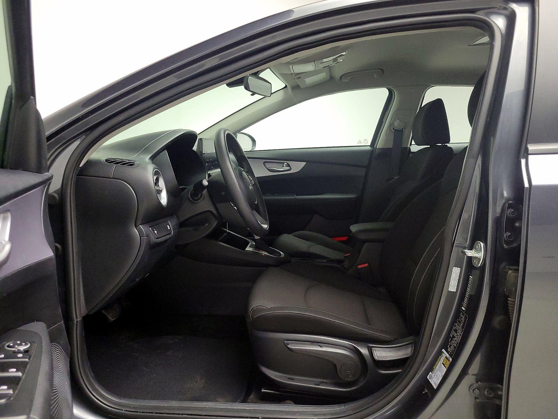 Thumbnail: 2024 Kia Forte - 11