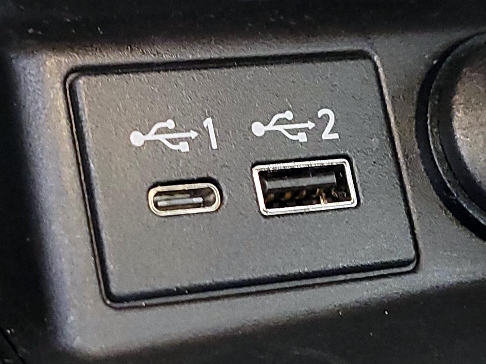 Thumbnail: 2023 INFINITI QX50 - 18